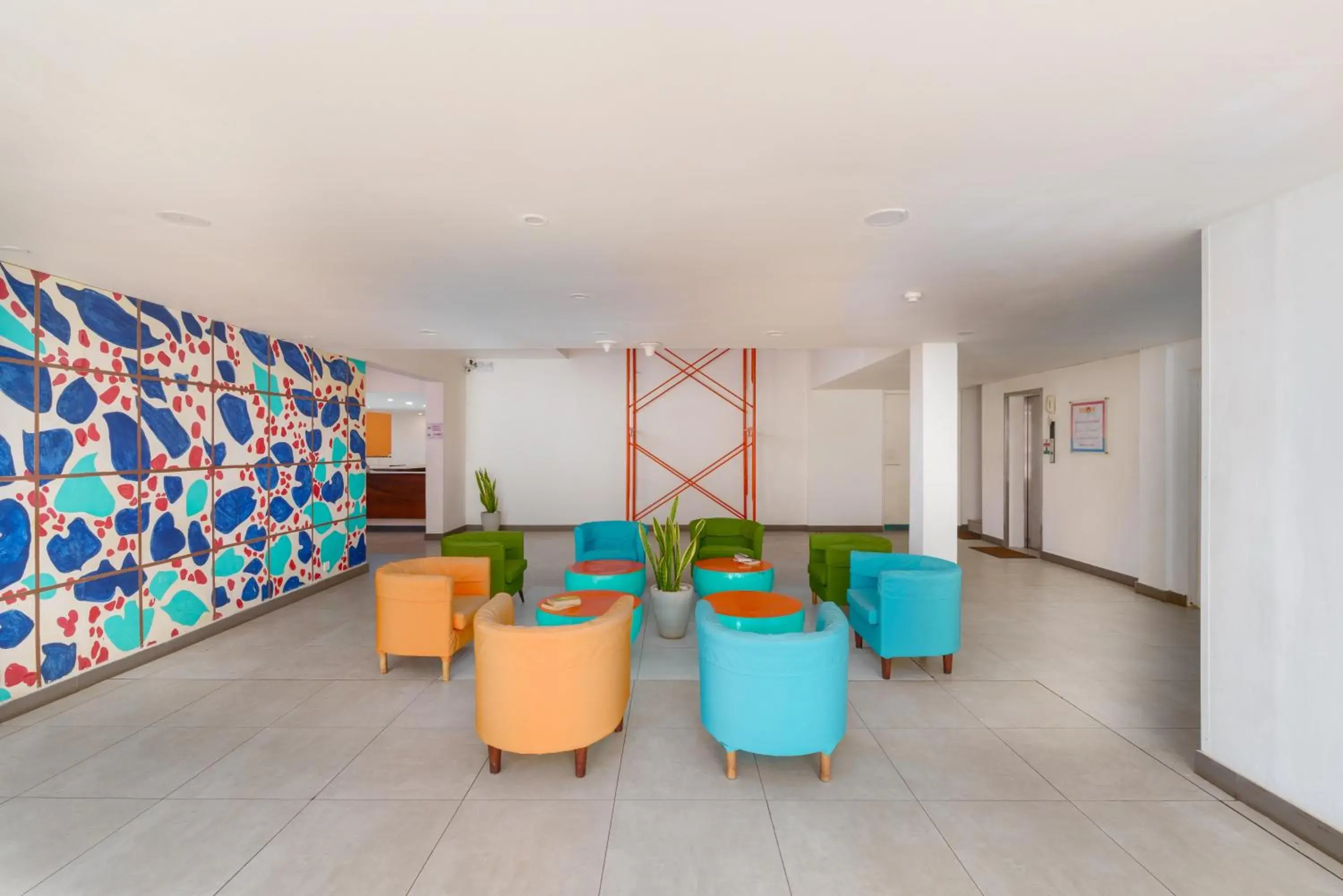 Facade/entrance in Hotel J Negombo Facade/entrance in Hotel J Negombo