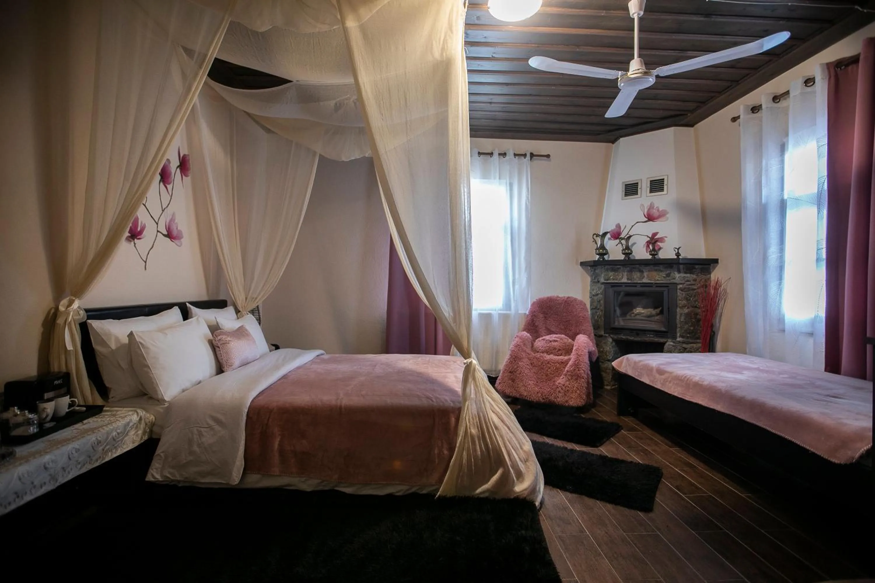 Bedroom, Bed in Panorama Prespes