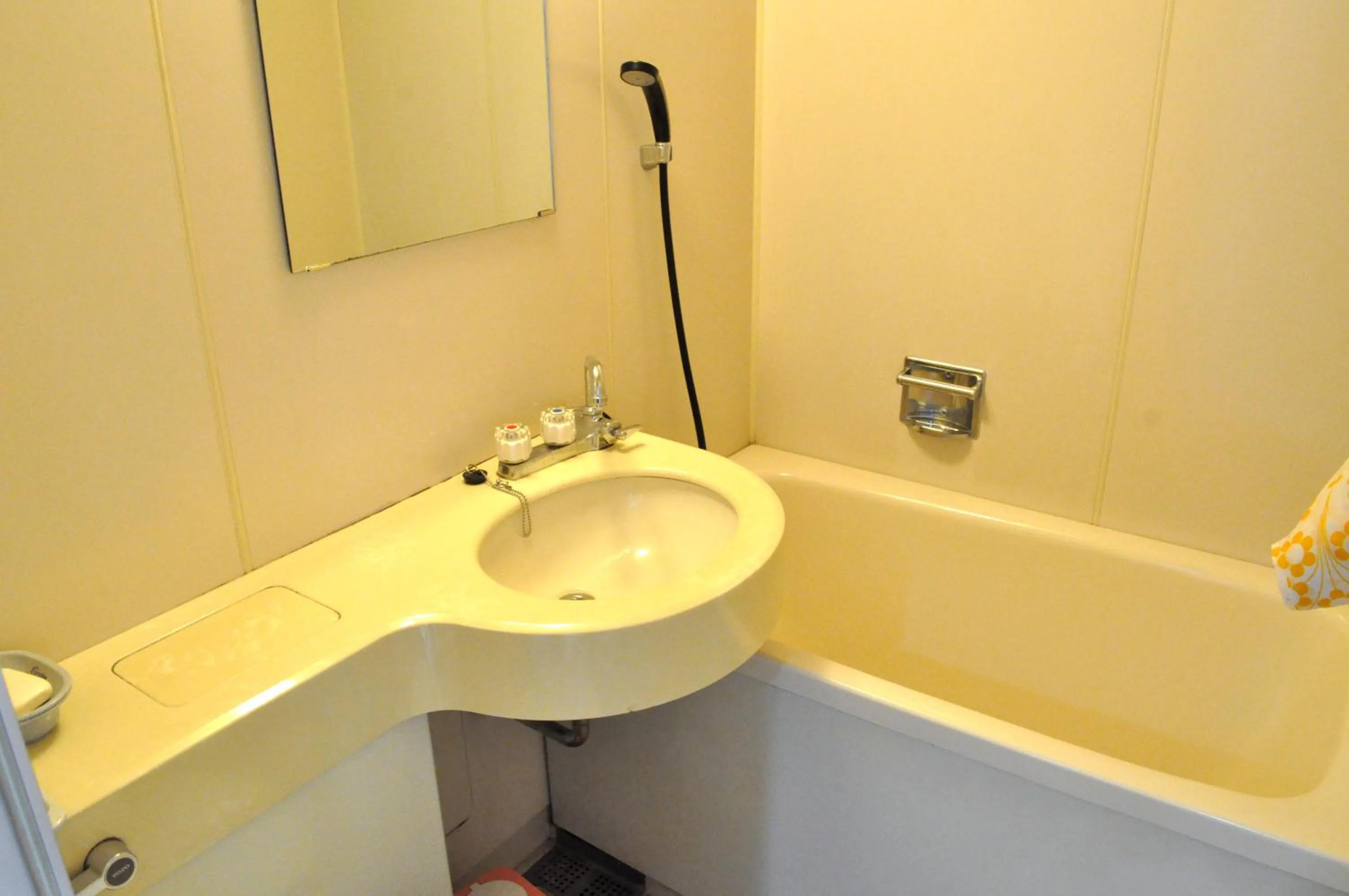 Toilet in Pension Risuno Koya