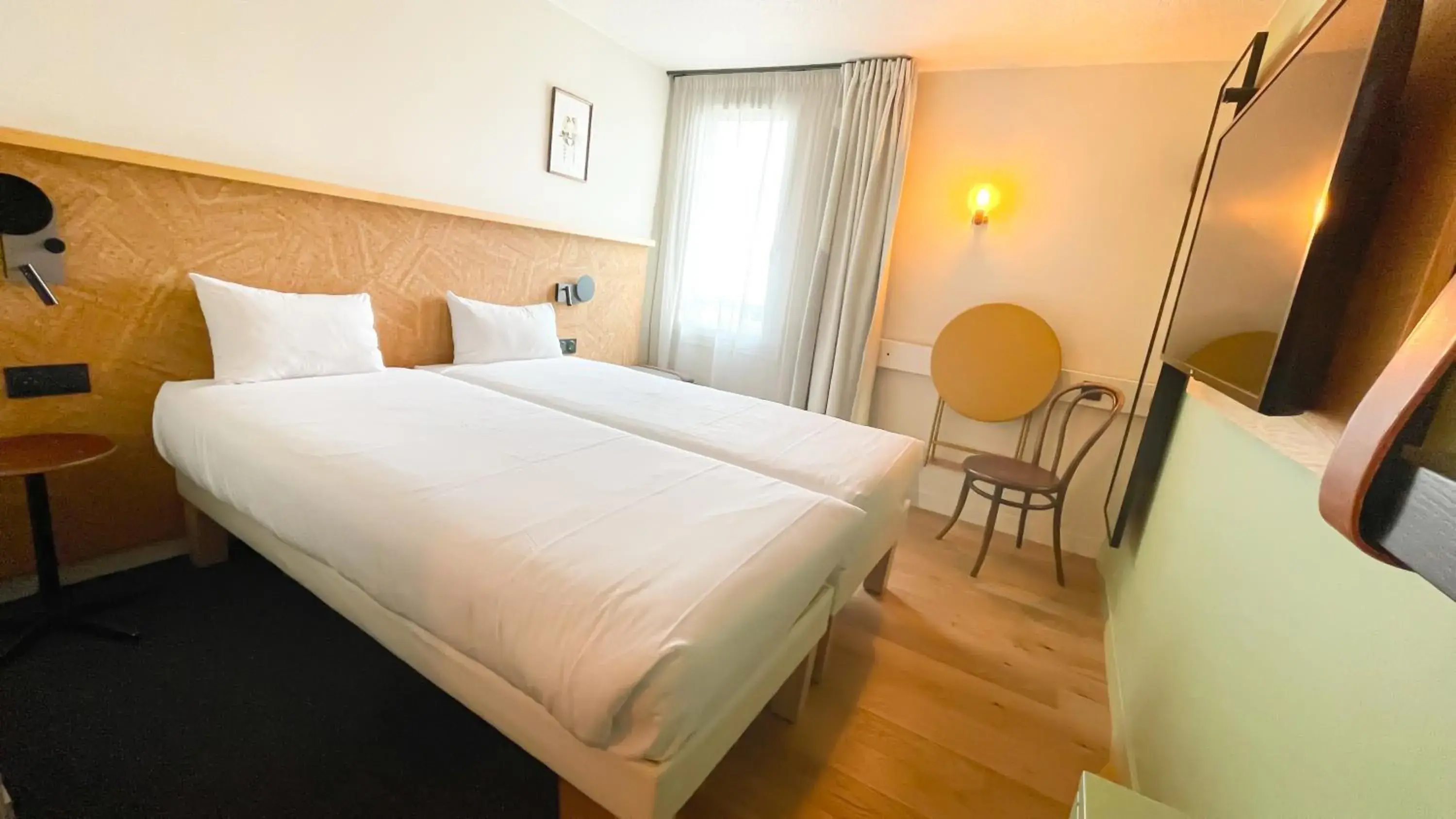 Pop Twin Room in Greet Hotel Colmar Pop Twin Room in Greet Hotel Colmar