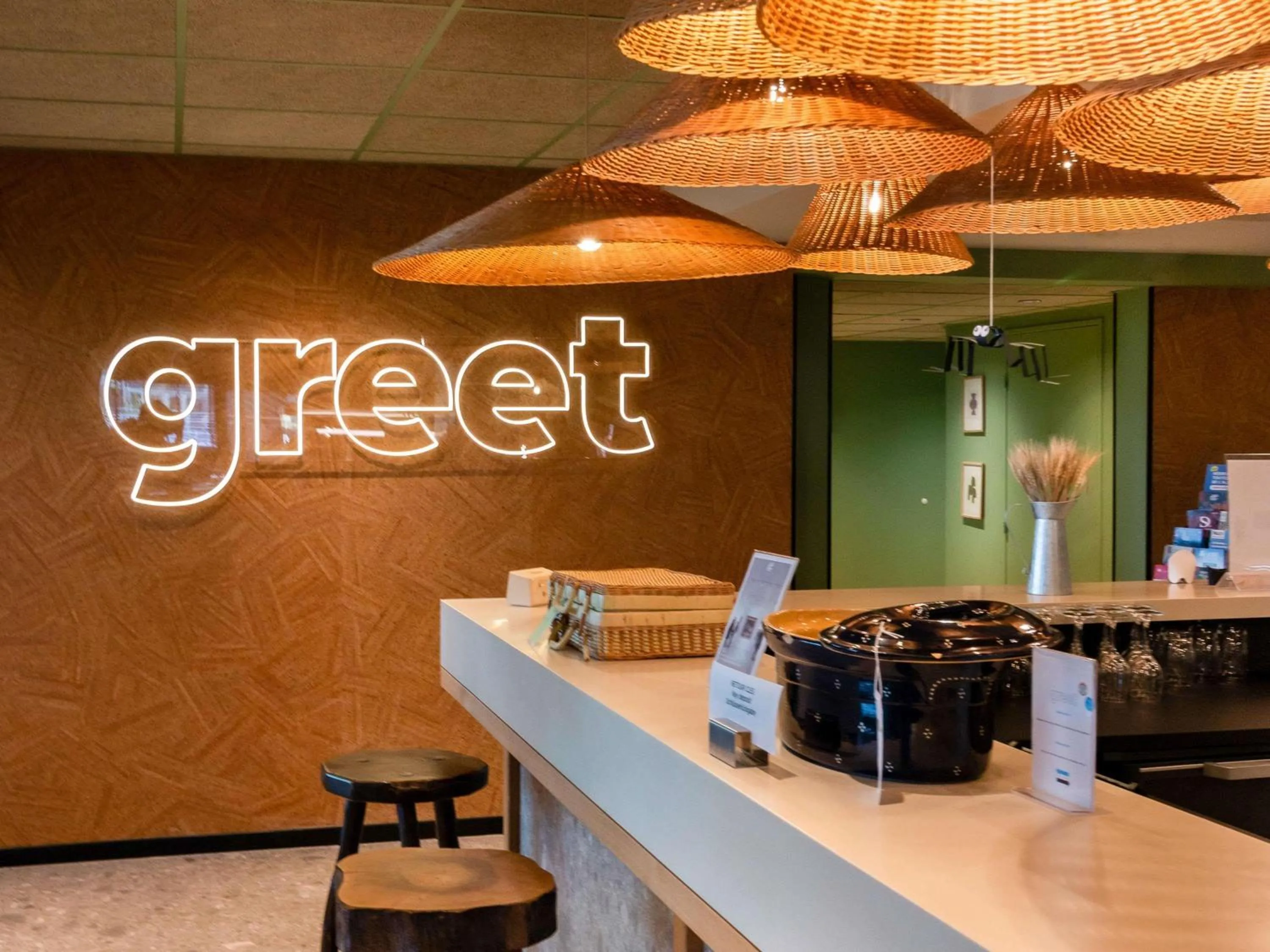 Lounge or bar in Greet Hotel Colmar