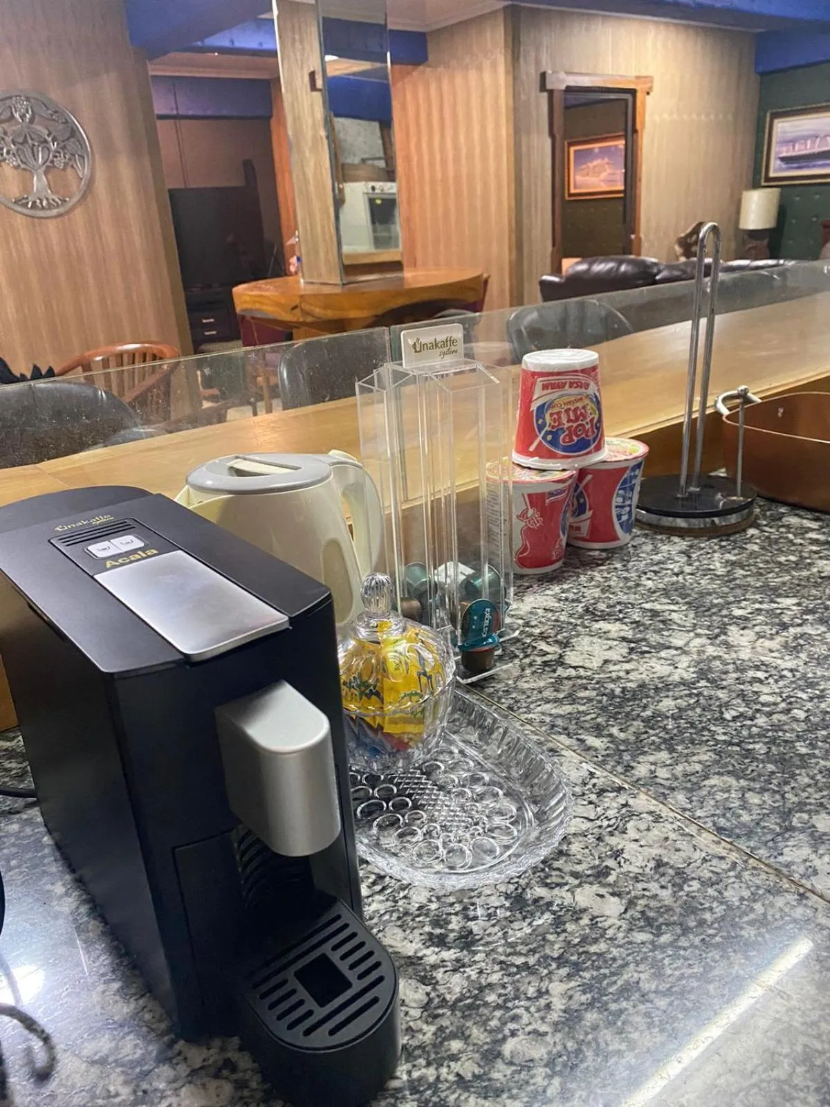 Kitchen or kitchenette in Pondanu Cabins By The Lake