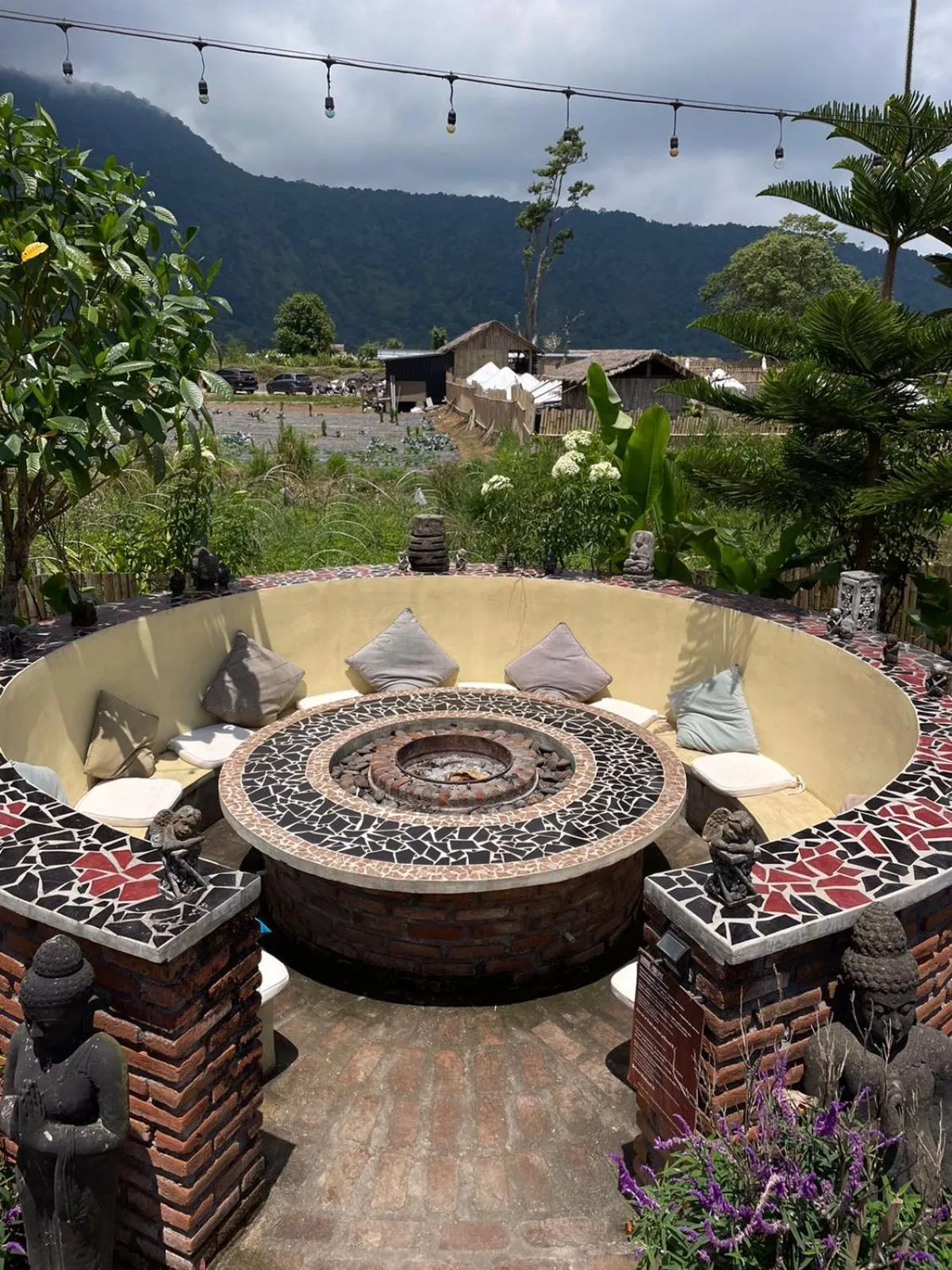 fireplace in Pondanu Cabins By The Lake