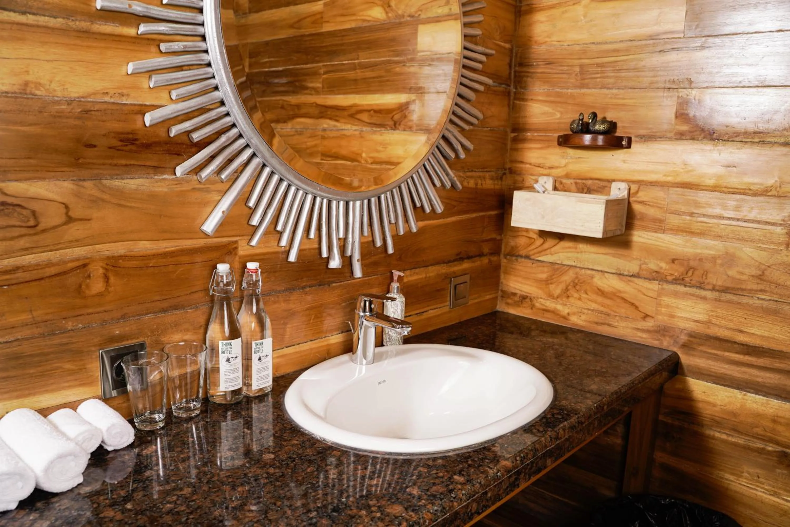 Pondanu Cabins By The Lake