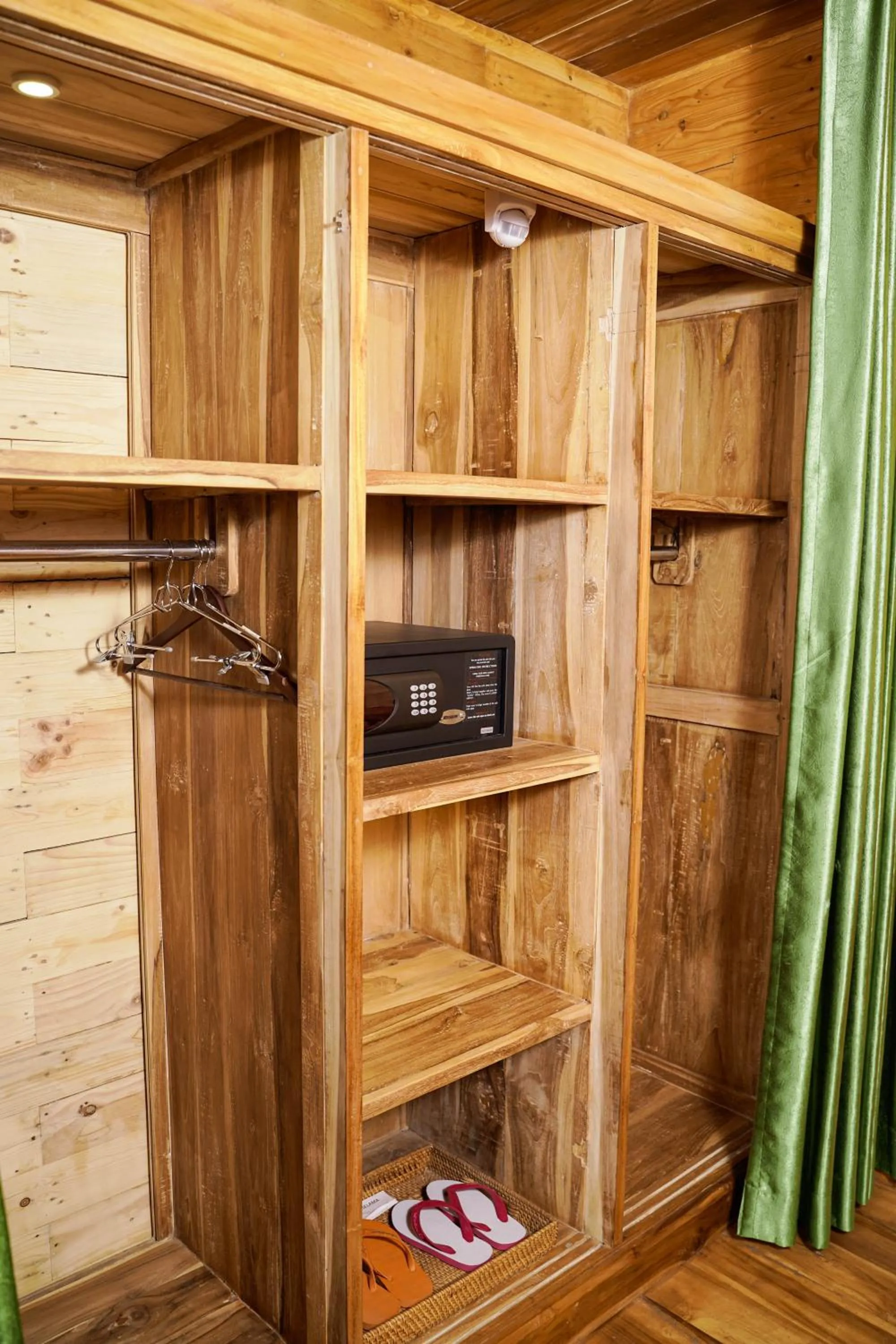 Pondanu Cabins By The Lake