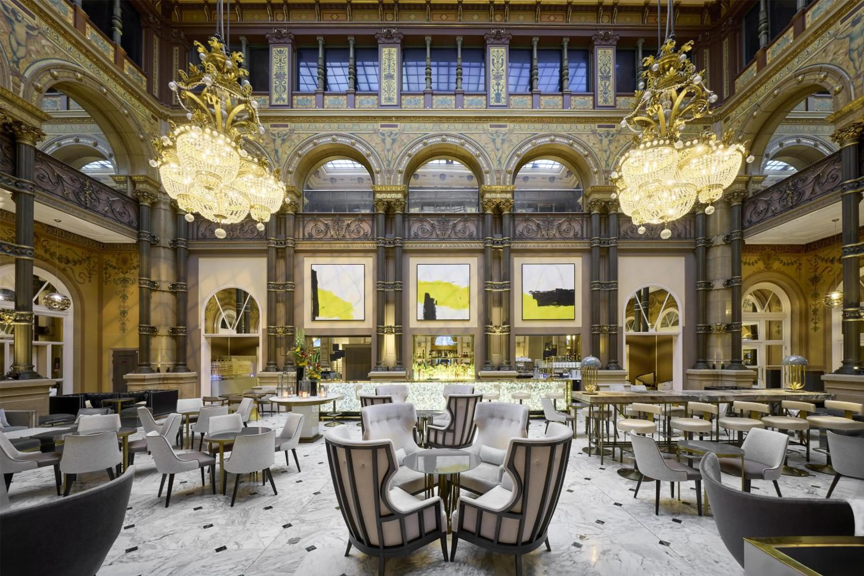 Restaurant/places to eat in Hilton Paris Opera