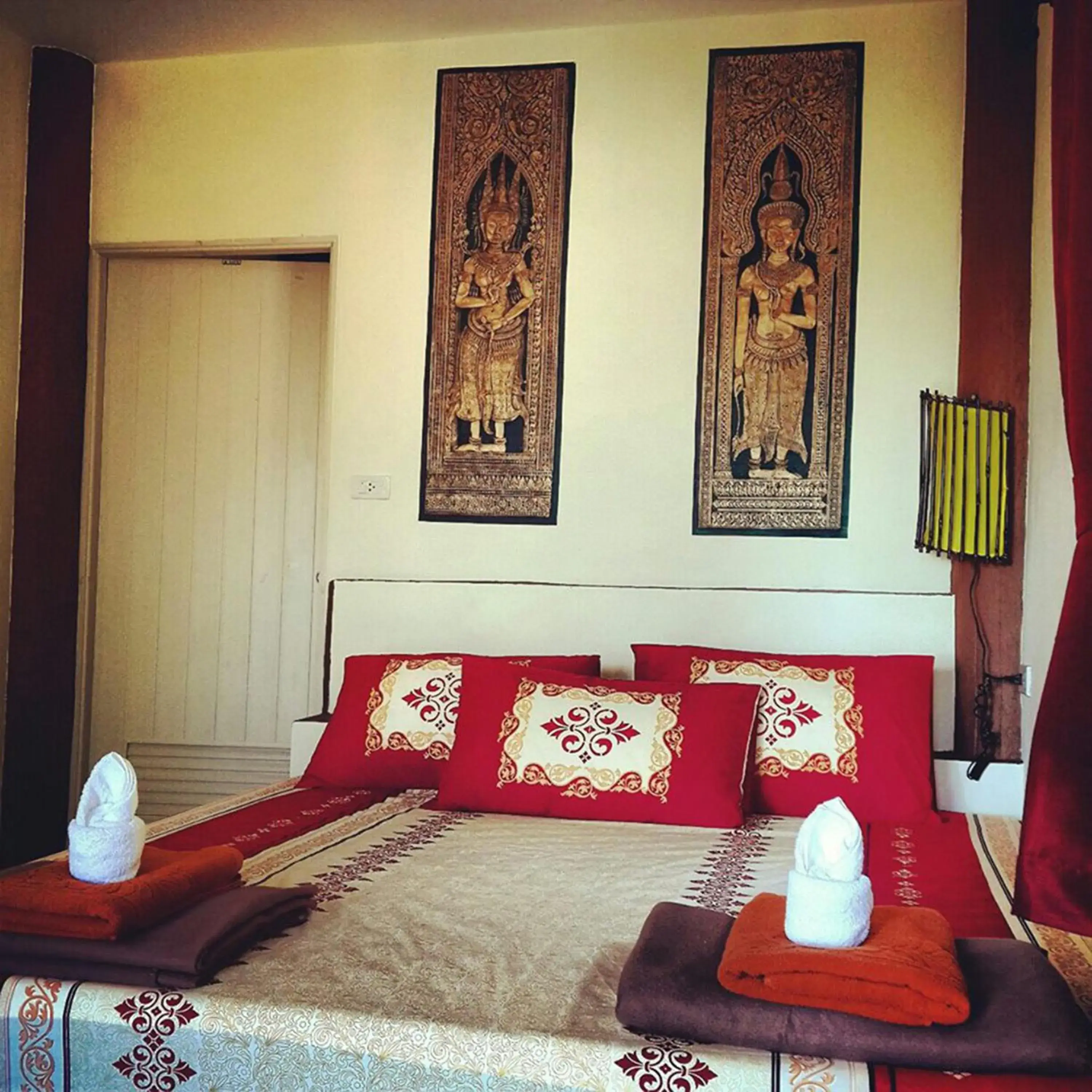 Bedroom, Bed in Moonstone Studio Bedroom, Bed in Moonstone Studio