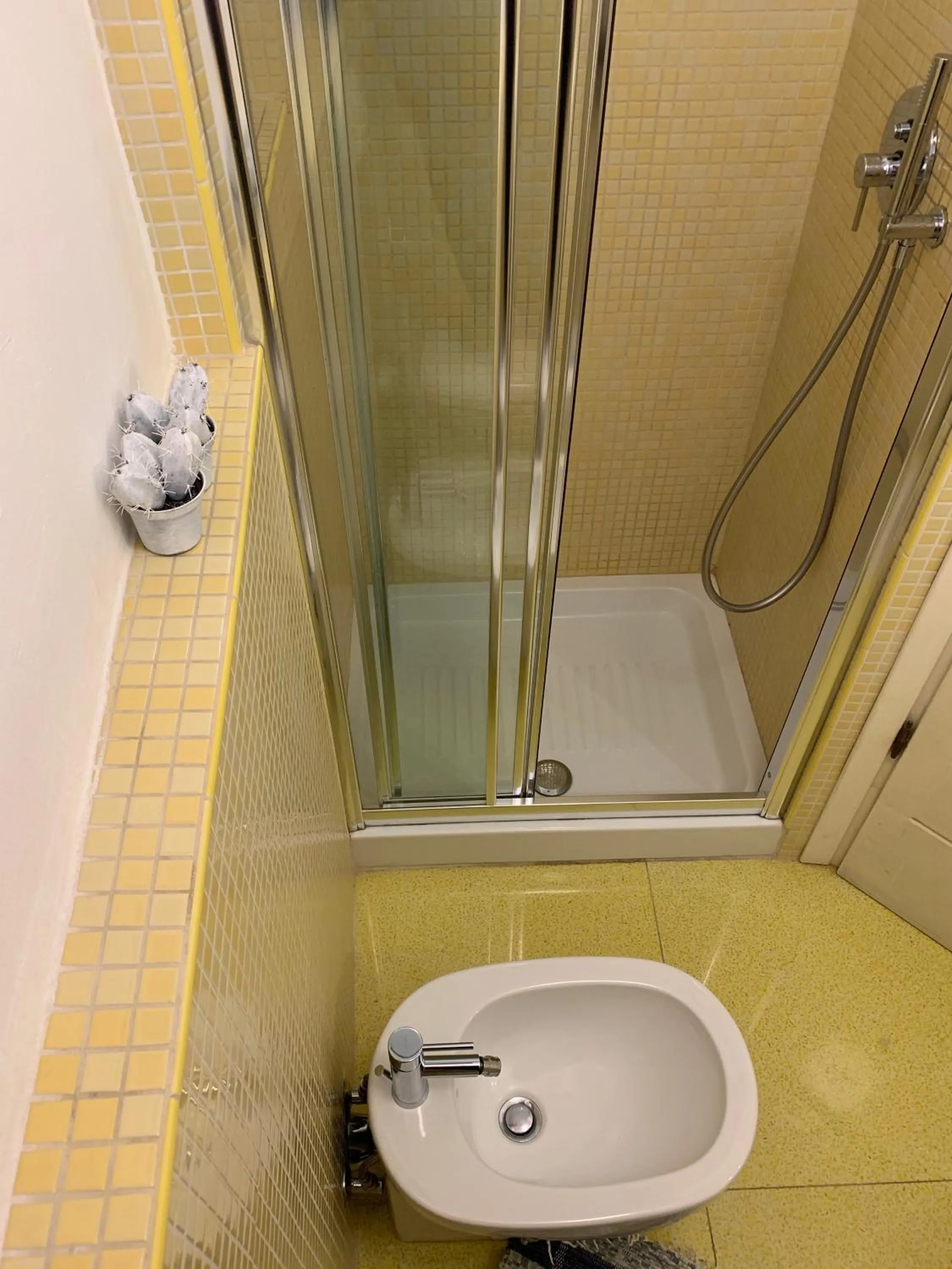 Shower in B&B Cà de Badin