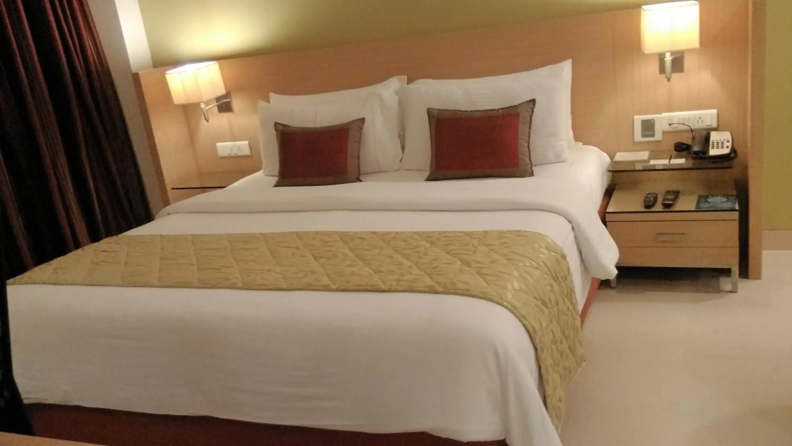 Bedroom, Bed in Radha Regent Electronic City Bedroom, Bed in Radha Regent Electronic City