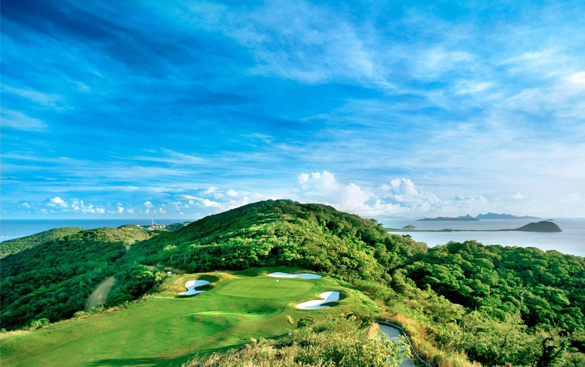 Golfcourse in Canouan Estate Resort & Villas