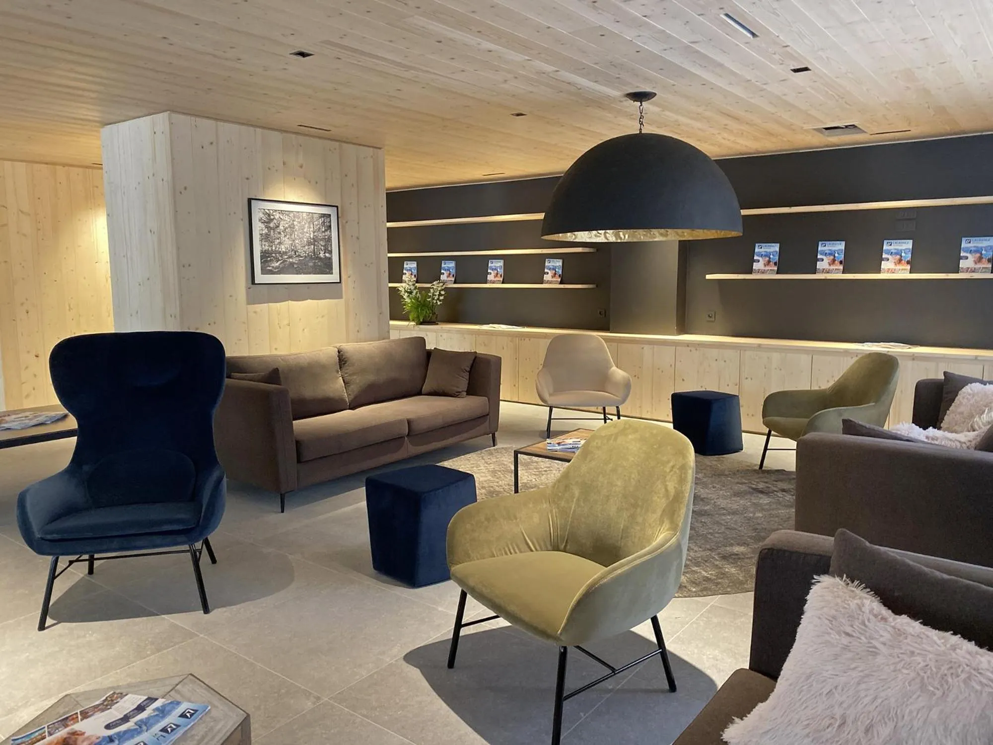 Lobby or reception in Lagrange Vacances L’Écrin du Badet
