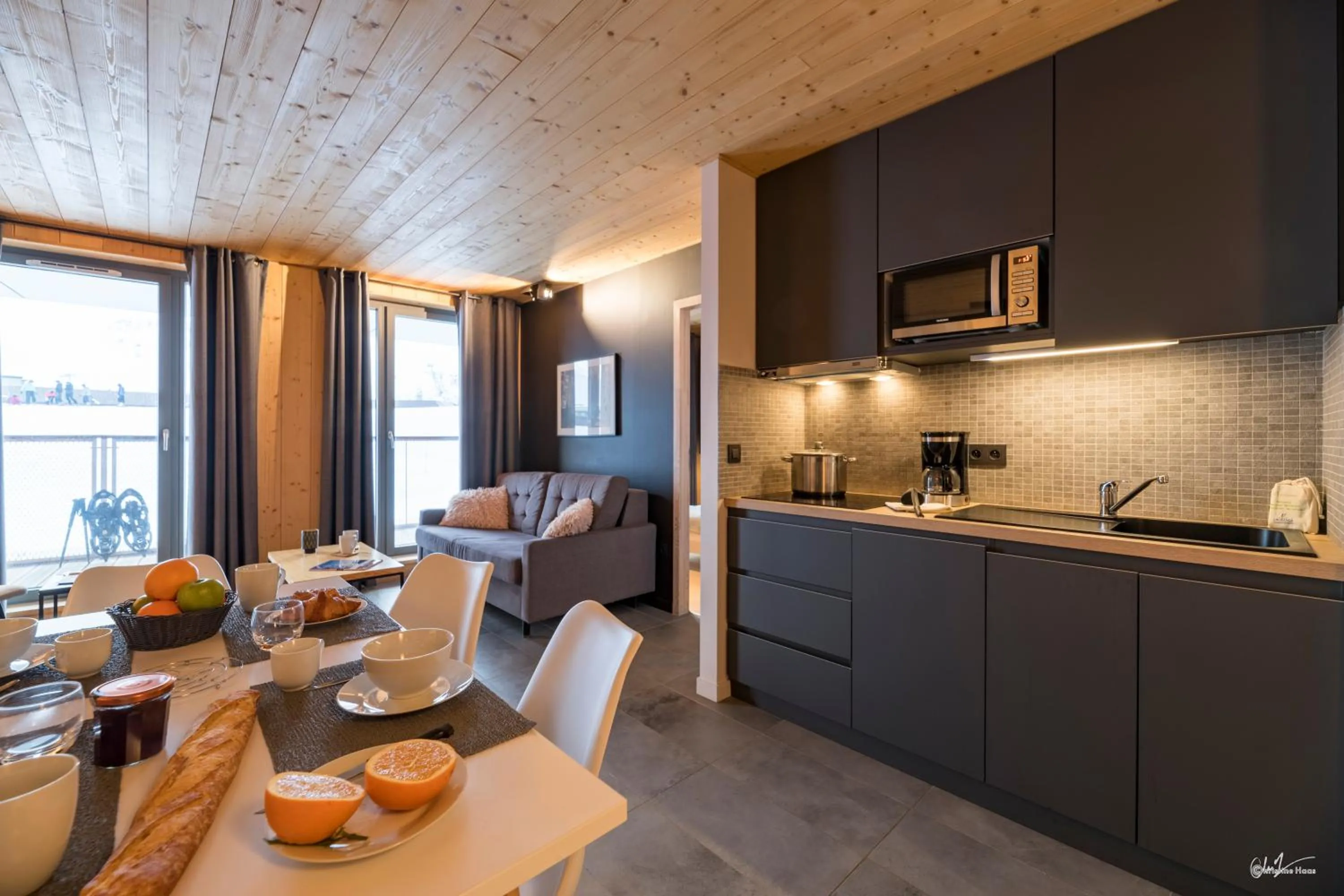 Kitchen or kitchenette in Lagrange Vacances L’Écrin du Badet