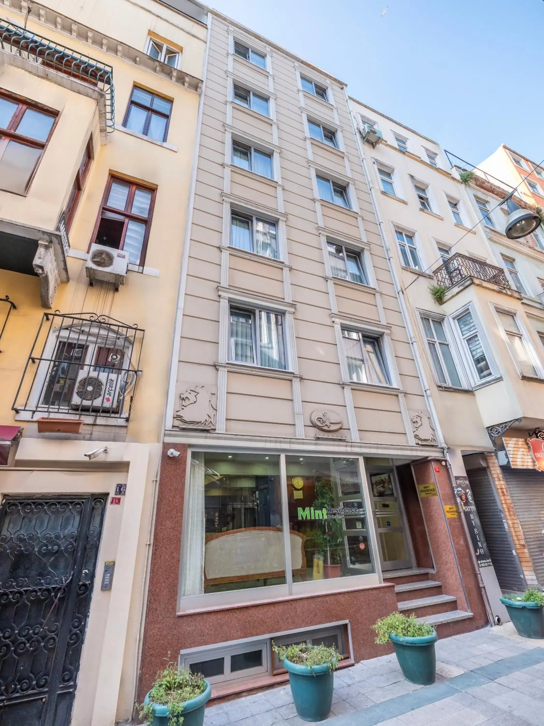 Property building in Mint Residence Taksim Property building in Mint Residence Taksim