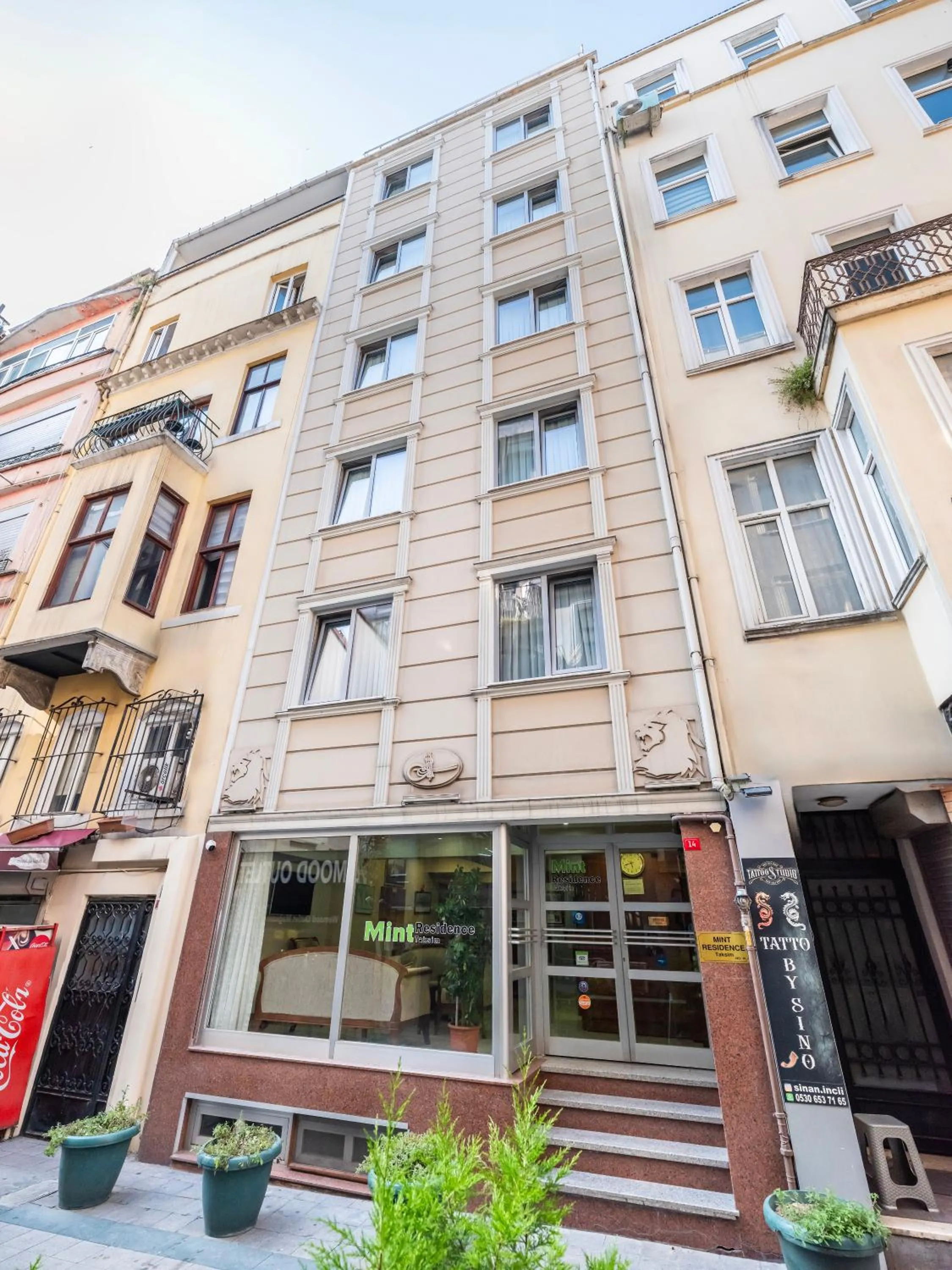 Property building in Mint Residence Taksim