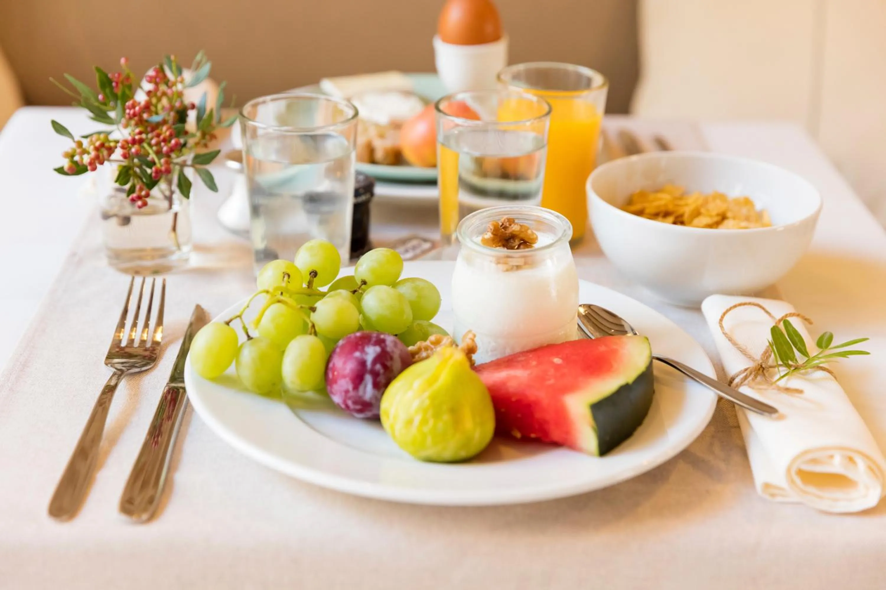 Buffet breakfast in ARA Alcudia