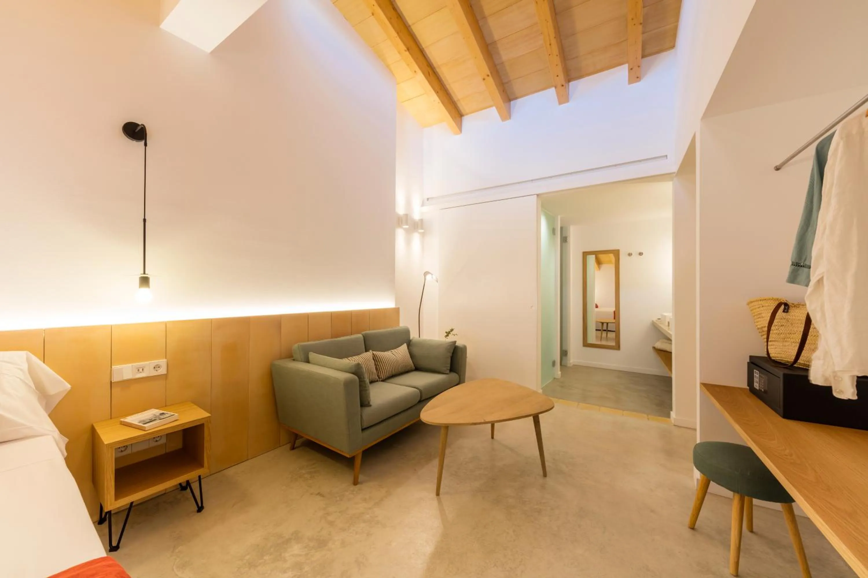 Seating area, Bed in ARA Alcudia