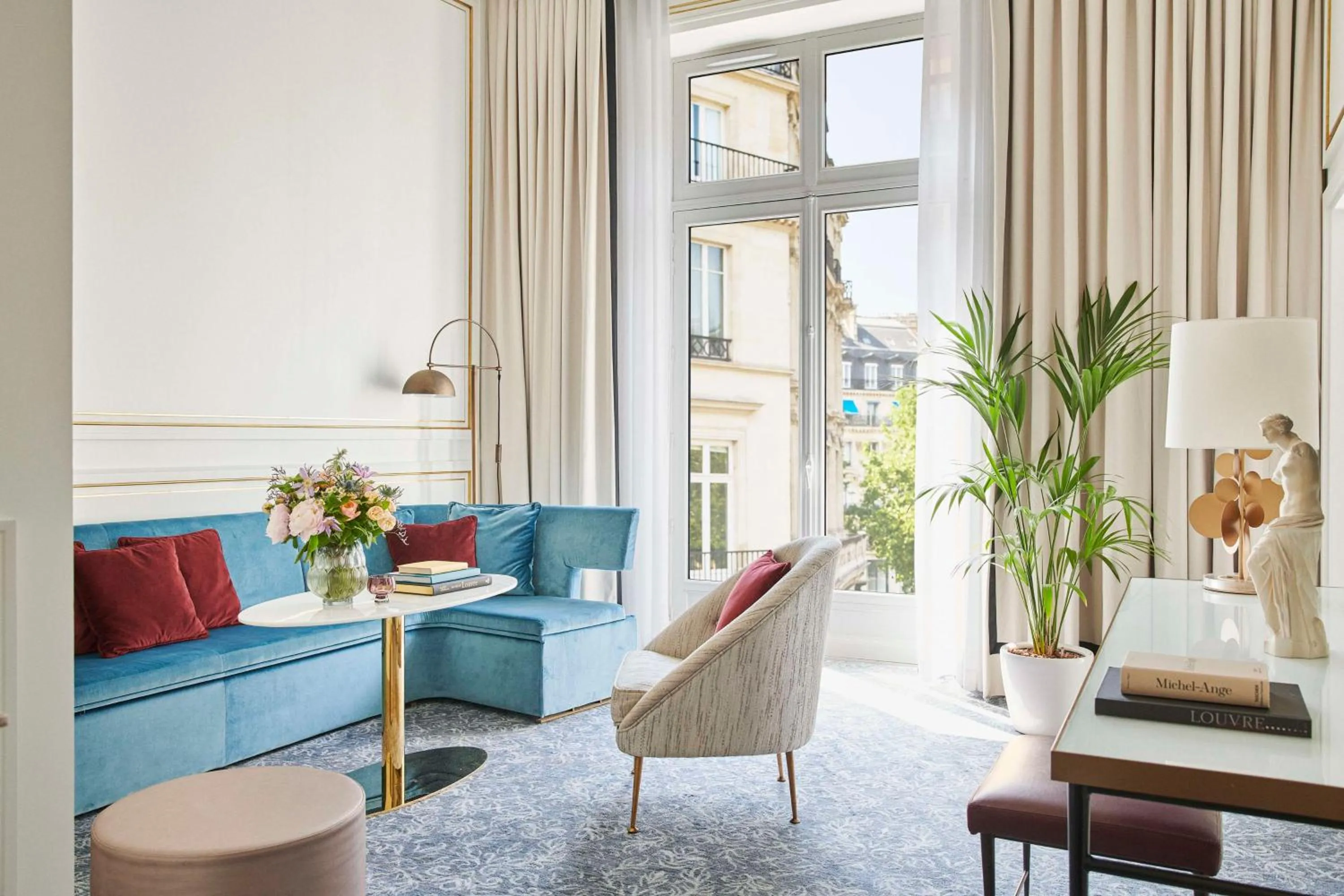Photo of the whole room in Hôtel du Louvre, in The Unbound Collection by Hyatt