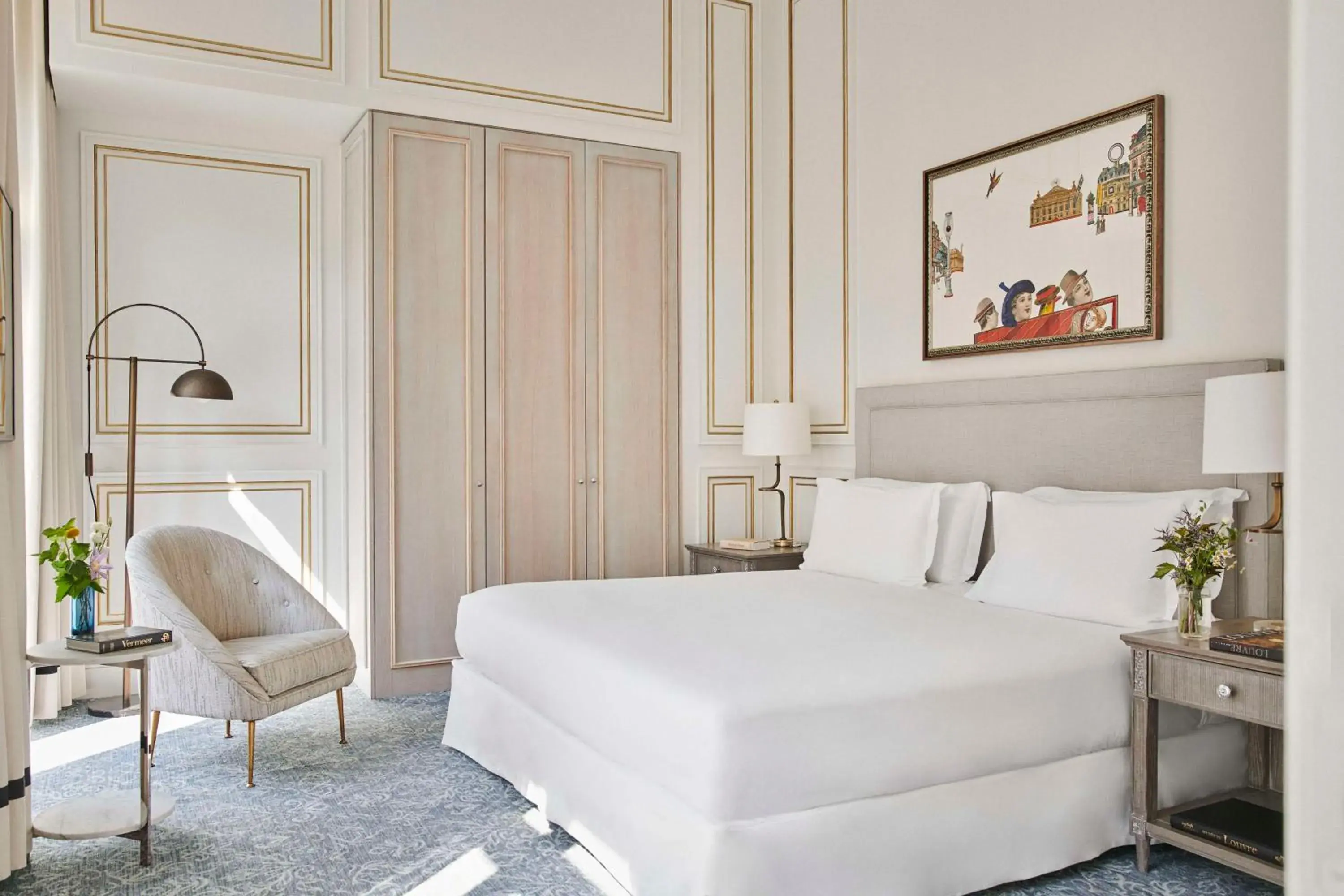 Photo of the whole room, Bed in Hôtel du Louvre, in The Unbound Collection by Hyatt Photo of the whole room, Bed in Hôtel du Louvre, in The Unbound Collection by Hyatt