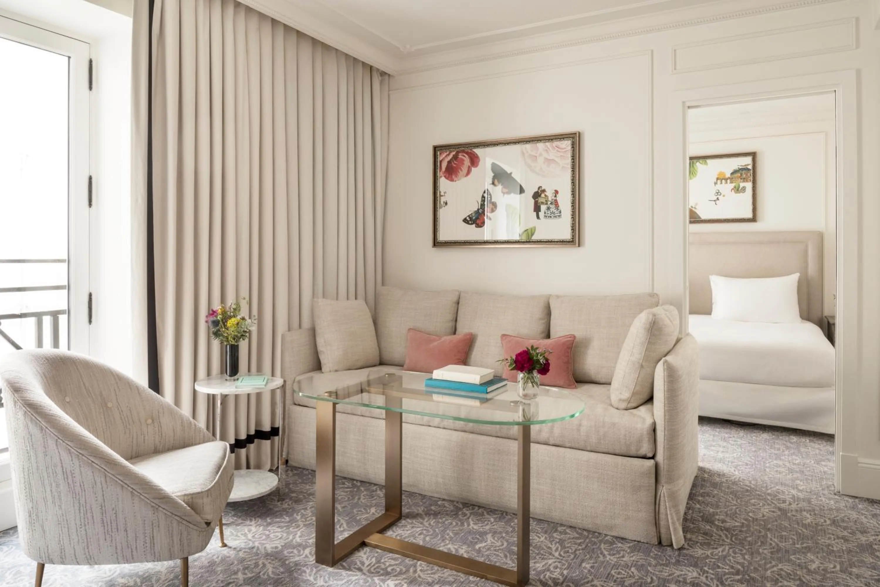 Living room in Hôtel du Louvre, in The Unbound Collection by Hyatt