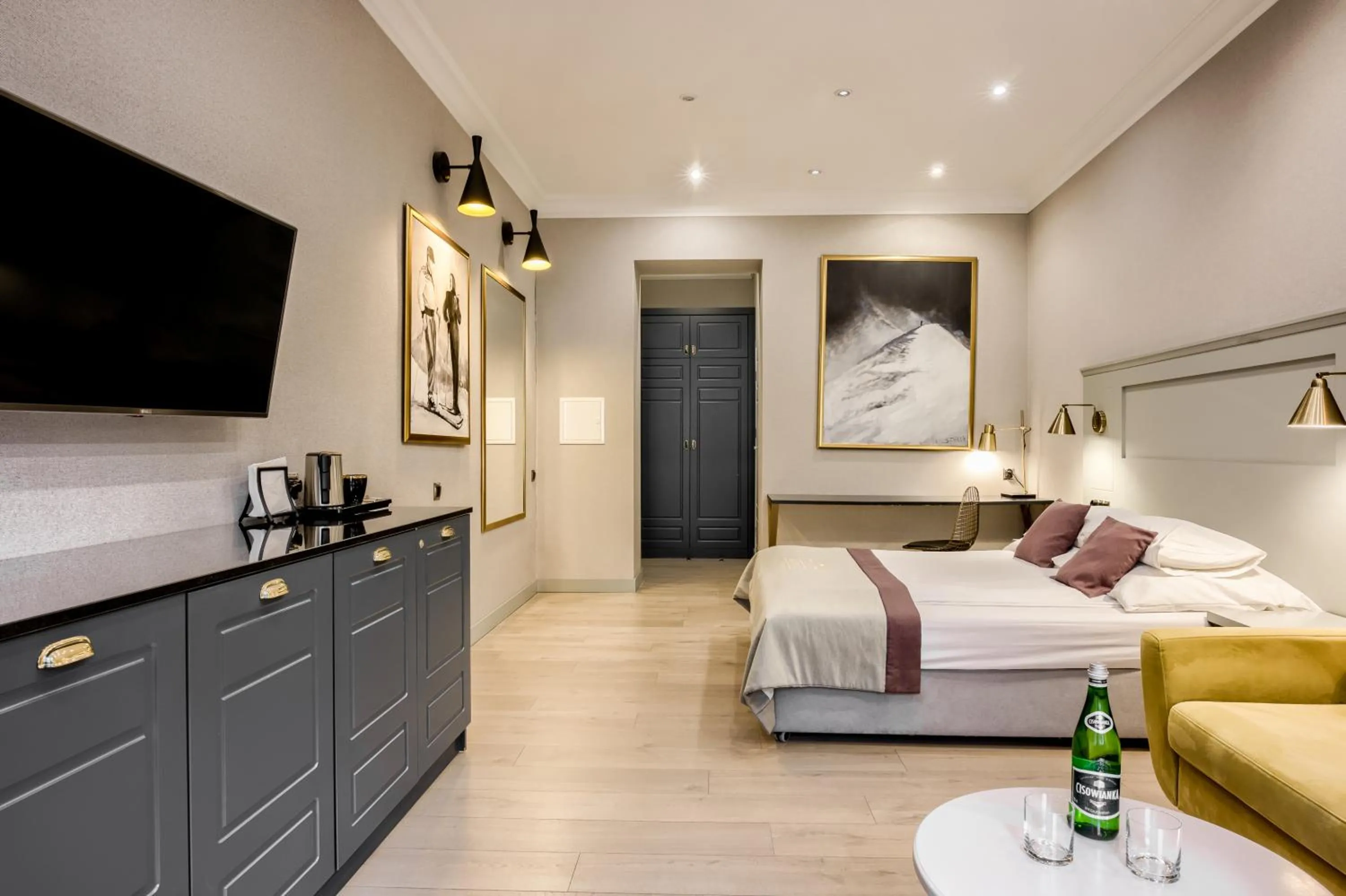 Bed in Krupówki 17 Resort & SPA