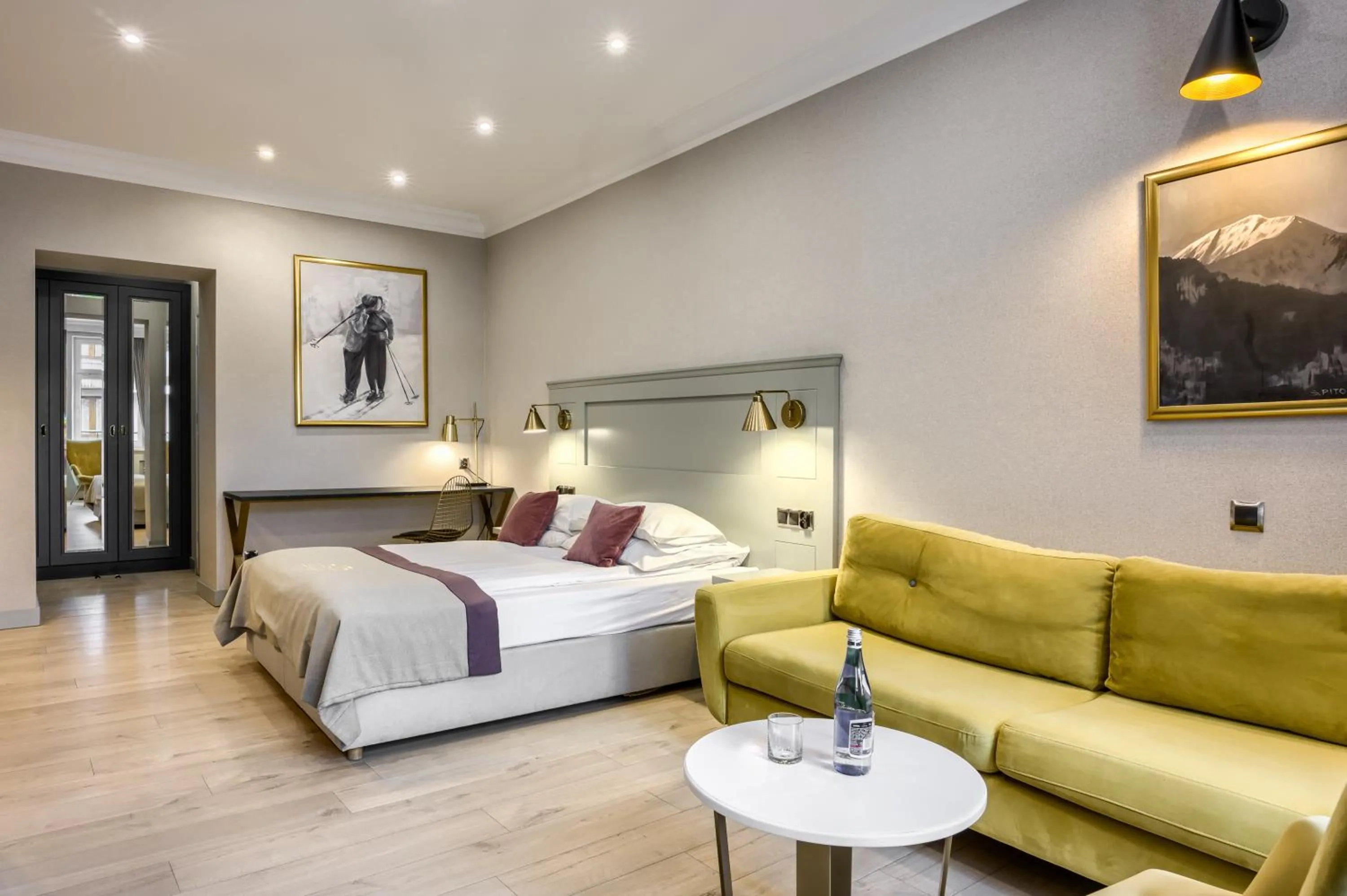 Bed in Krupówki 17 Resort & SPA