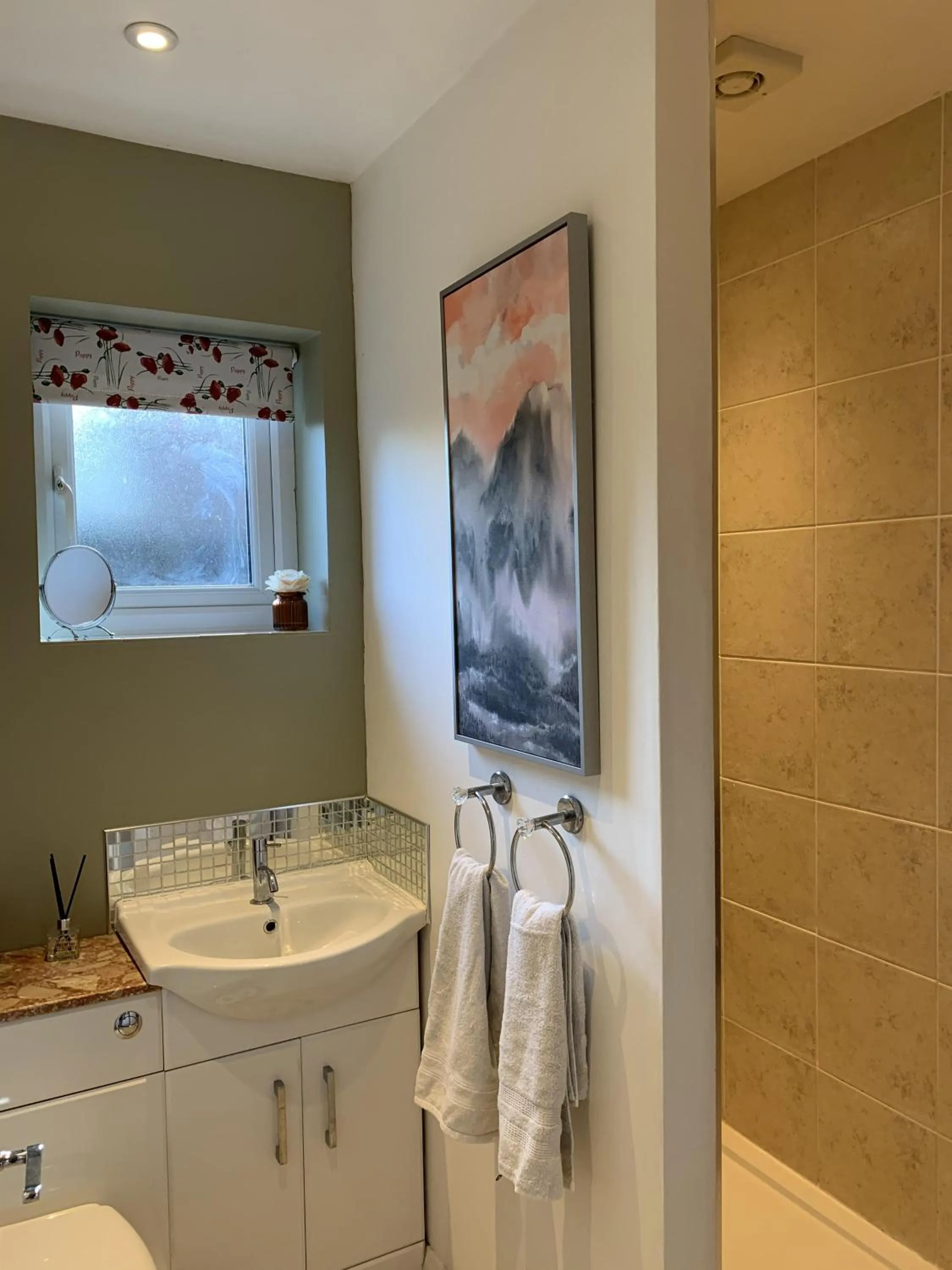 Bathroom in Thorn House B&B