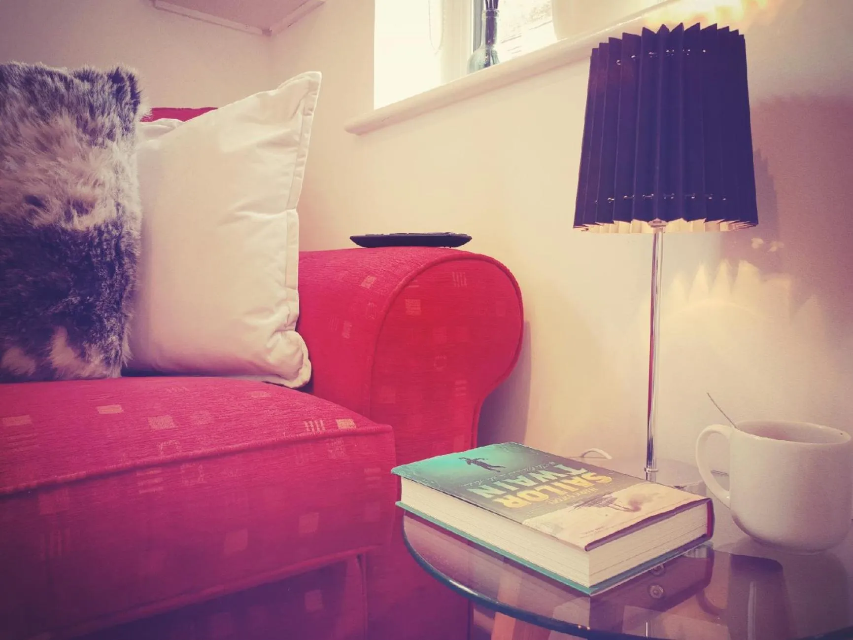 Living room, Bed in Thorn House B&B