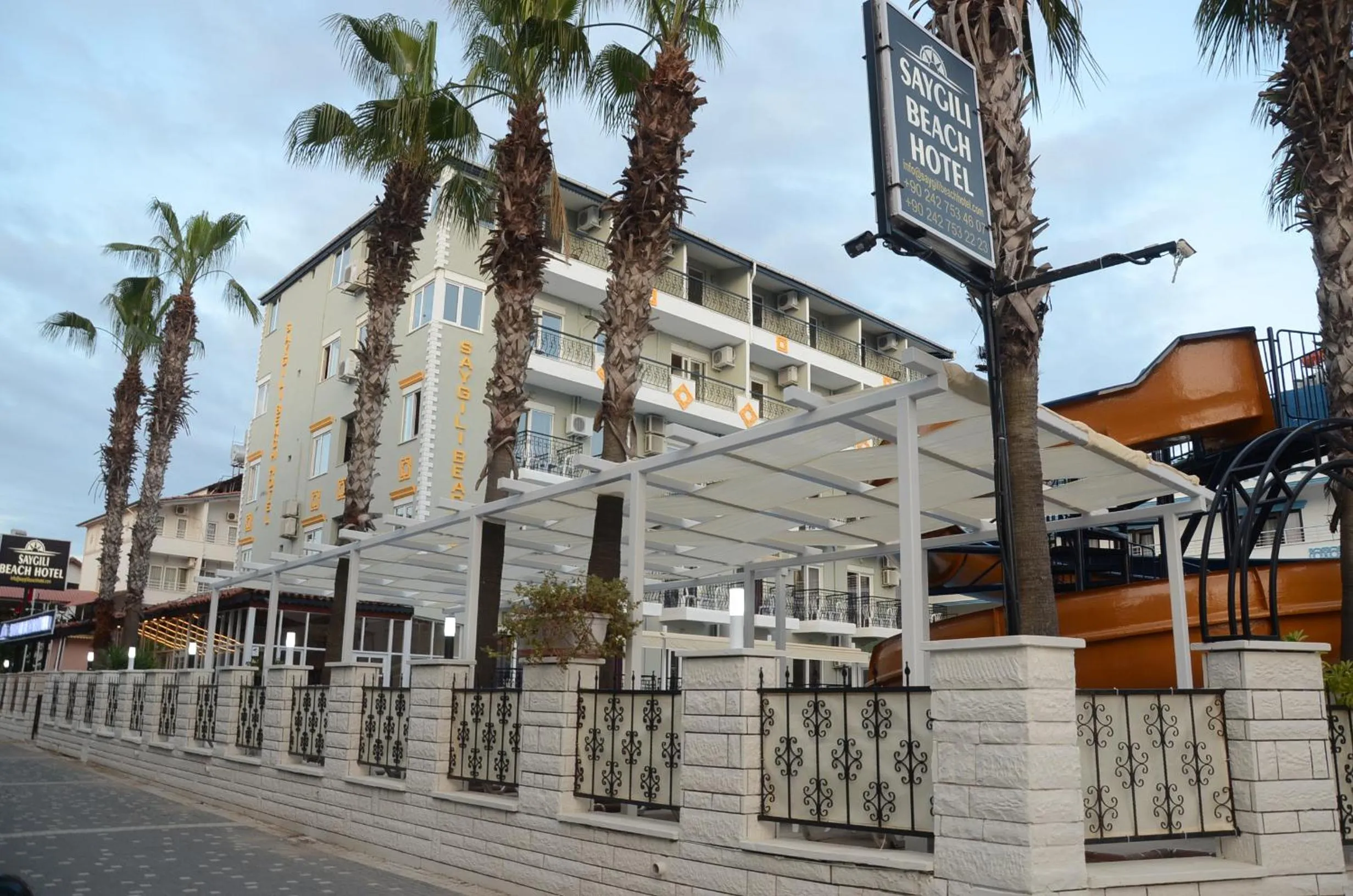 Property building in Saygılı Beach Hotel