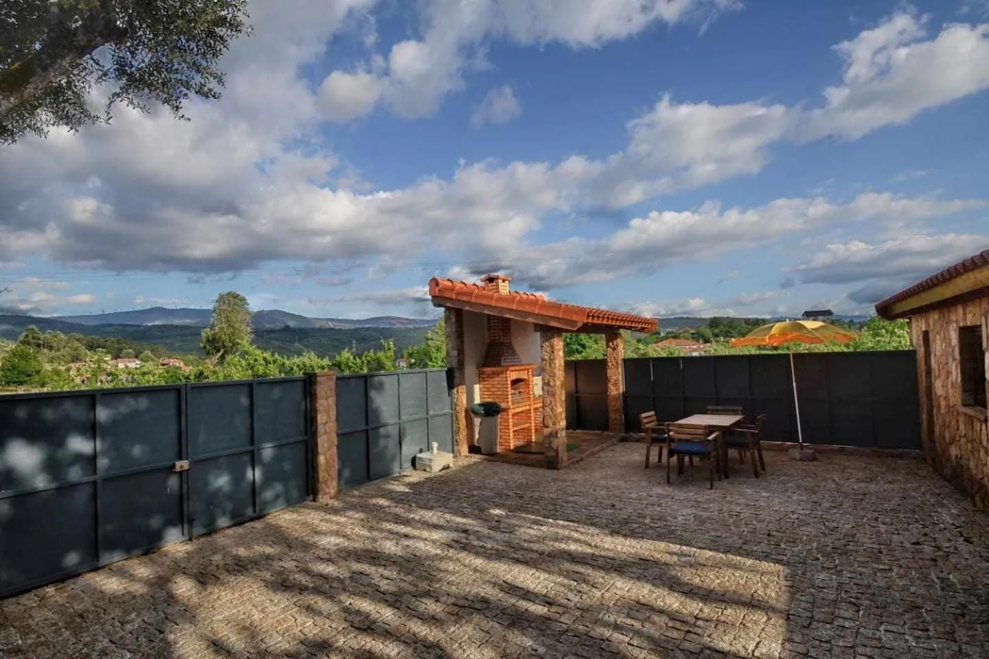 Casa das Vinhas (Camélias de Basto-Turismo Rural)