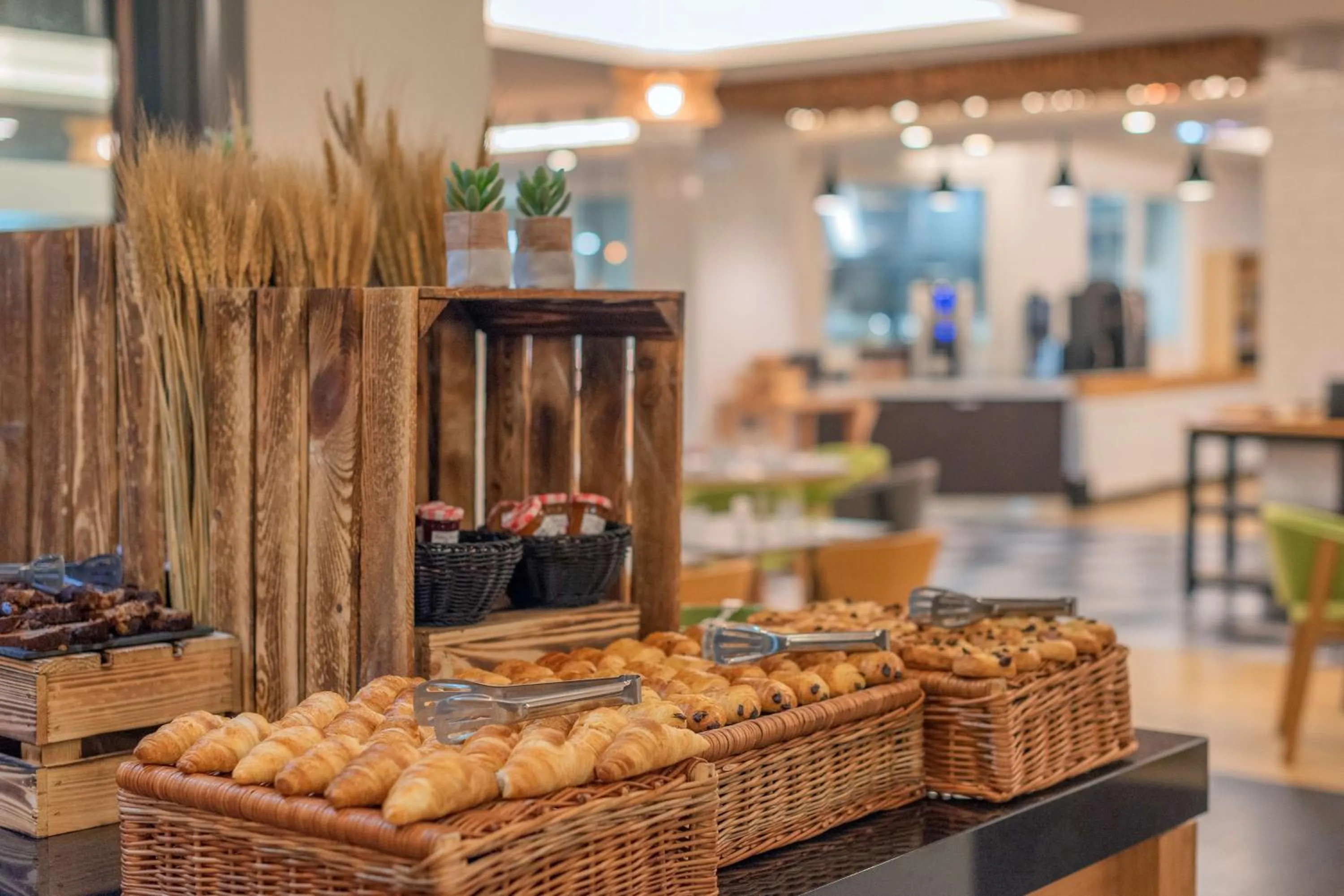 Breakfast in DoubleTree by Hilton Paris Bougival