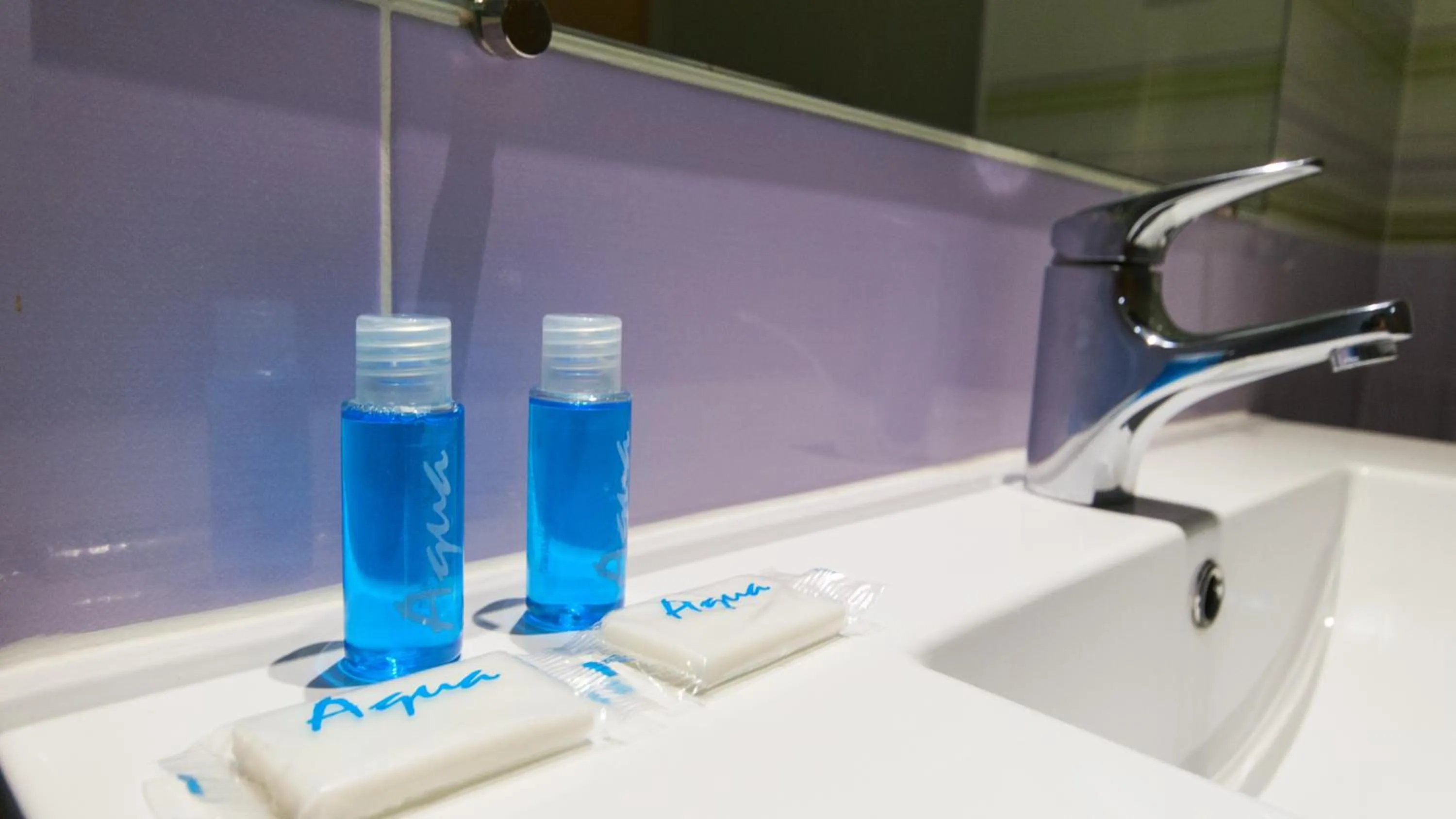 Bathroom in Studio 17 by Atlantichotels - AL