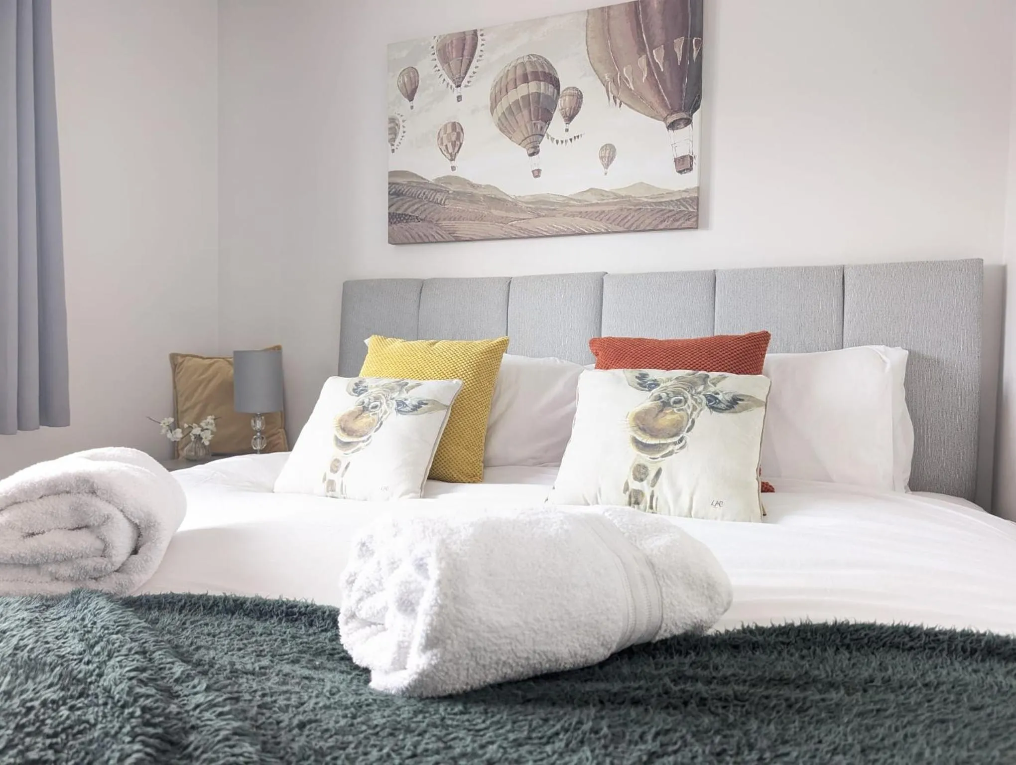 Bedroom, Bed in 2BR-Dean Hse-Fully Equipped-Parking-WiFi-Short Long Stays