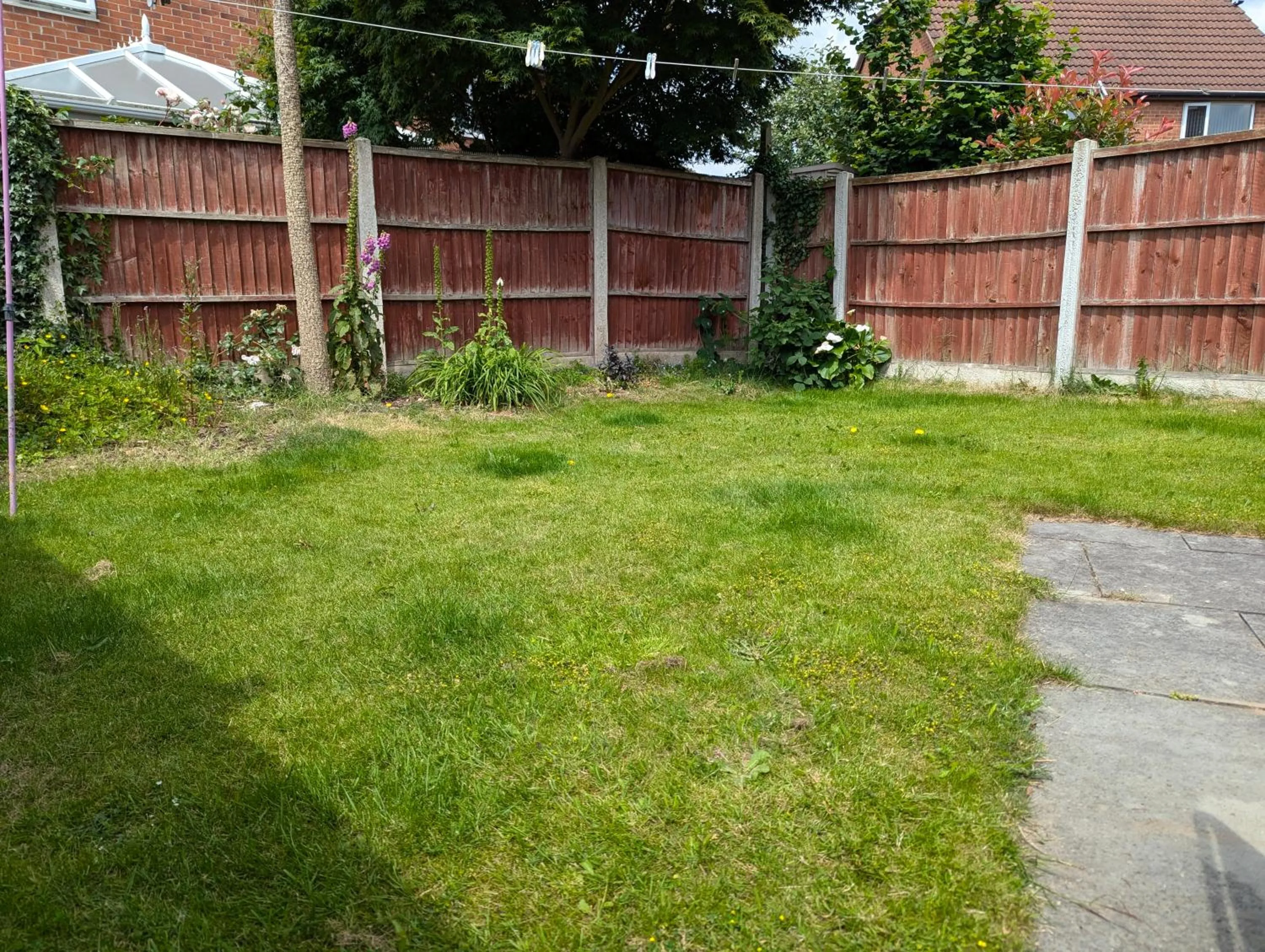 Patio in 2BR-Dean Hse-Fully Equipped-Parking-WiFi-Short Long Stays