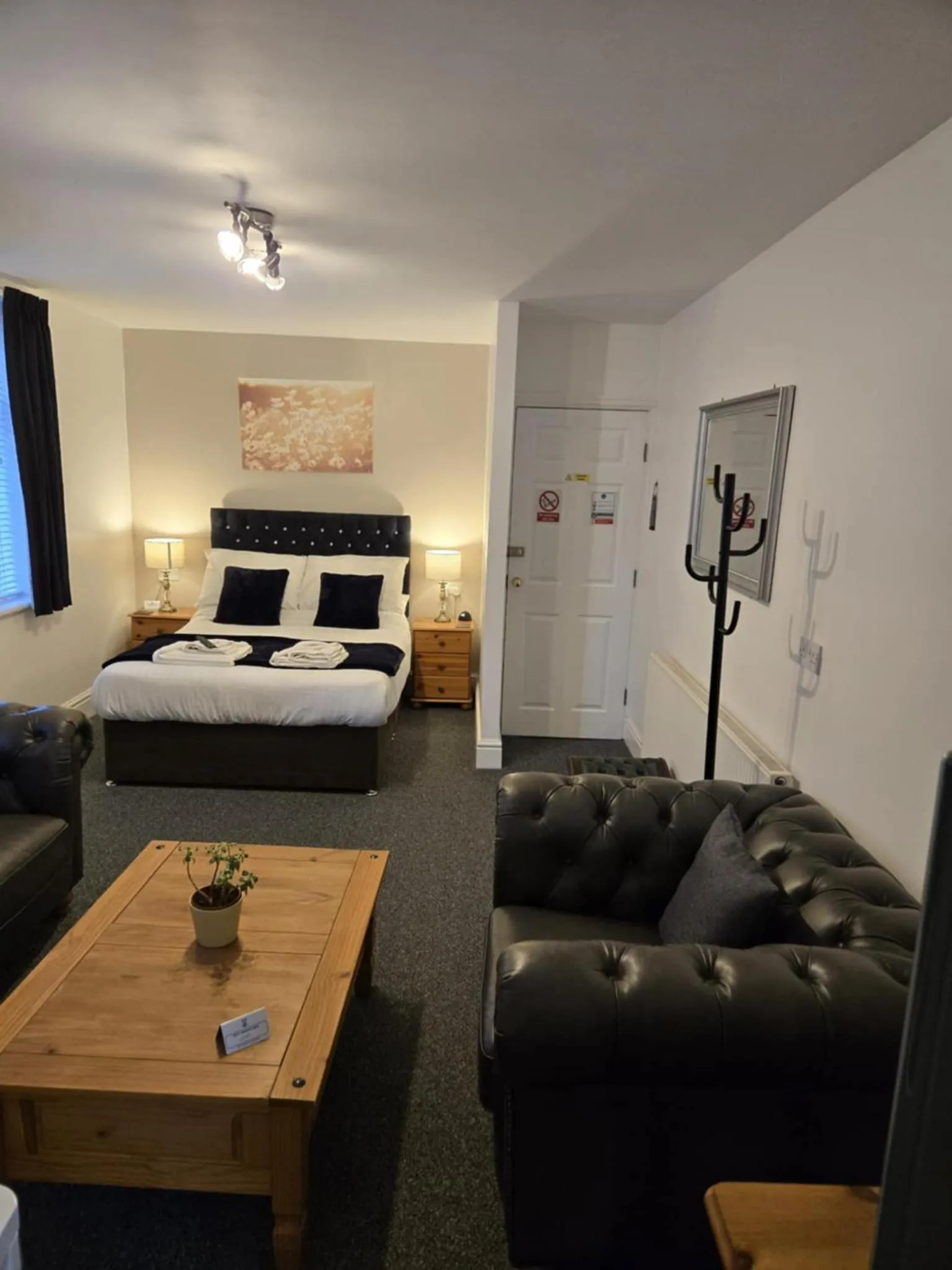 Bedroom, Bed in Q Accommodation