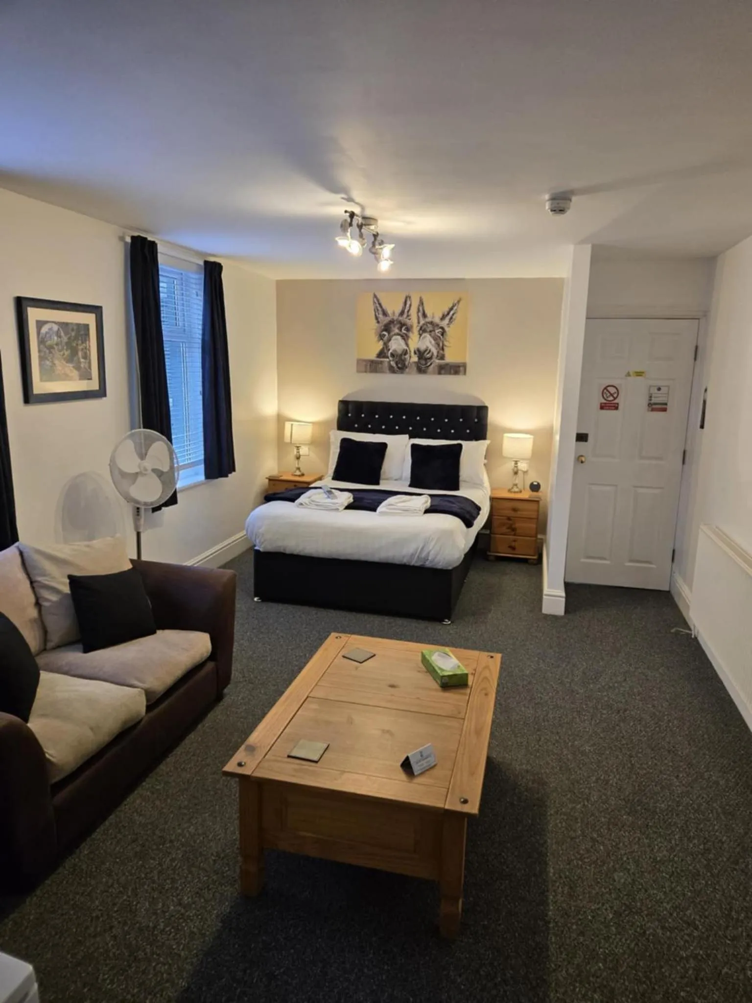 Bedroom, Bed in Q Accommodation