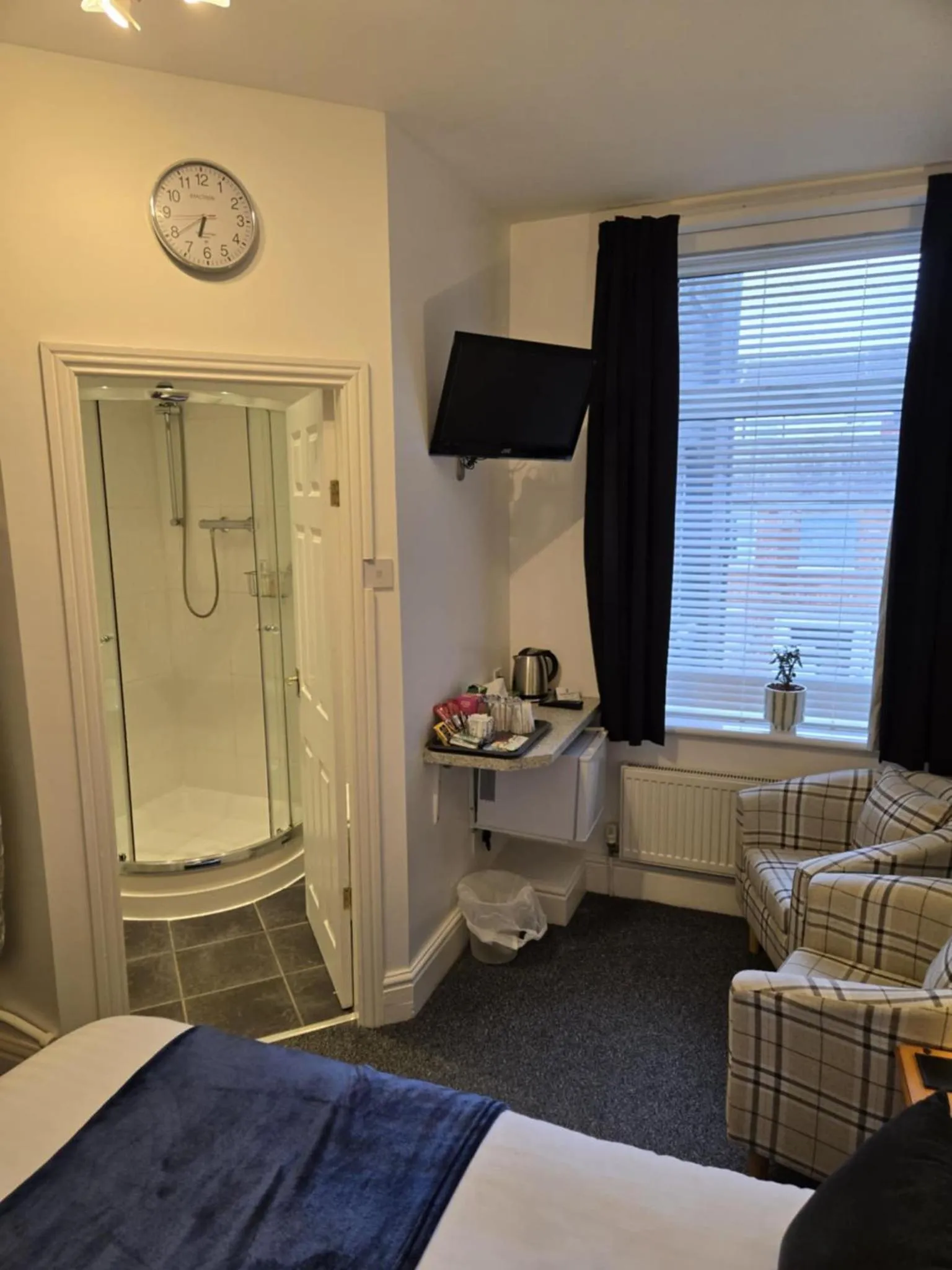 TV and multimedia, Bed in Q Accommodation