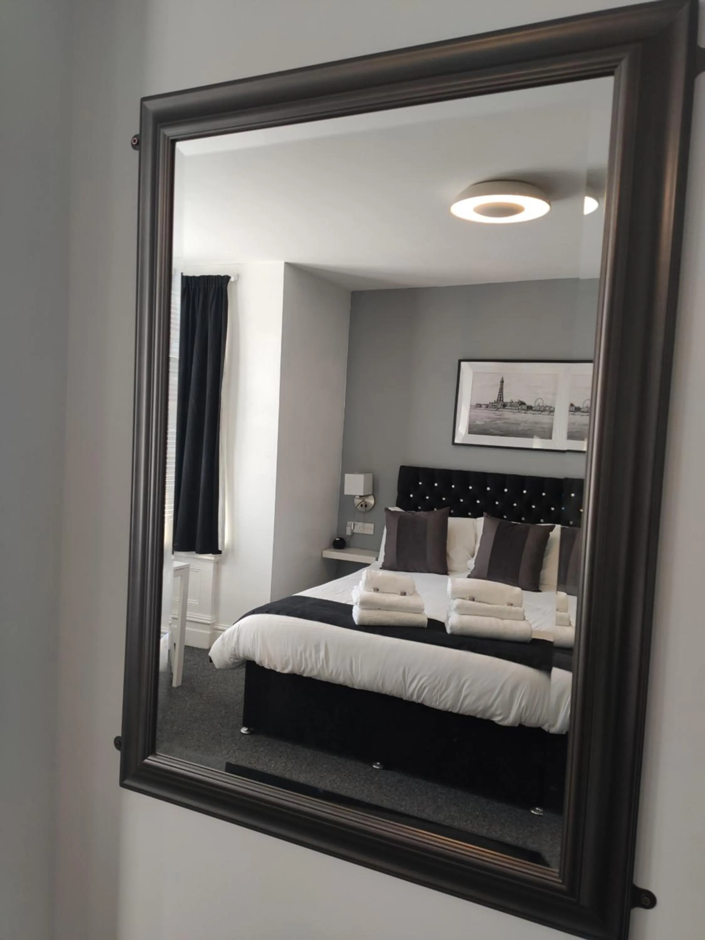 Bedroom, Bed in Q Accommodation