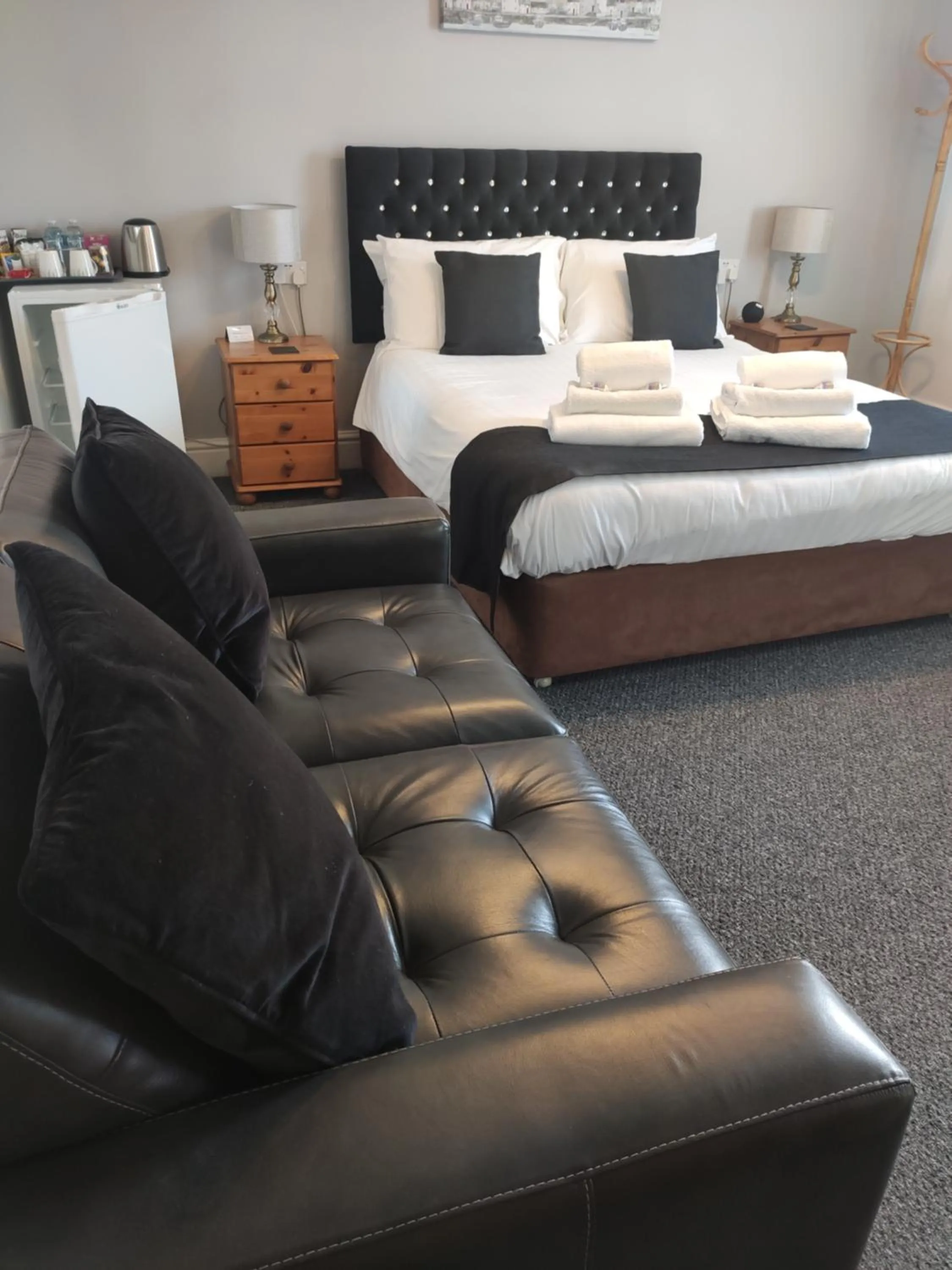 Bedroom, Bed in Q Accommodation