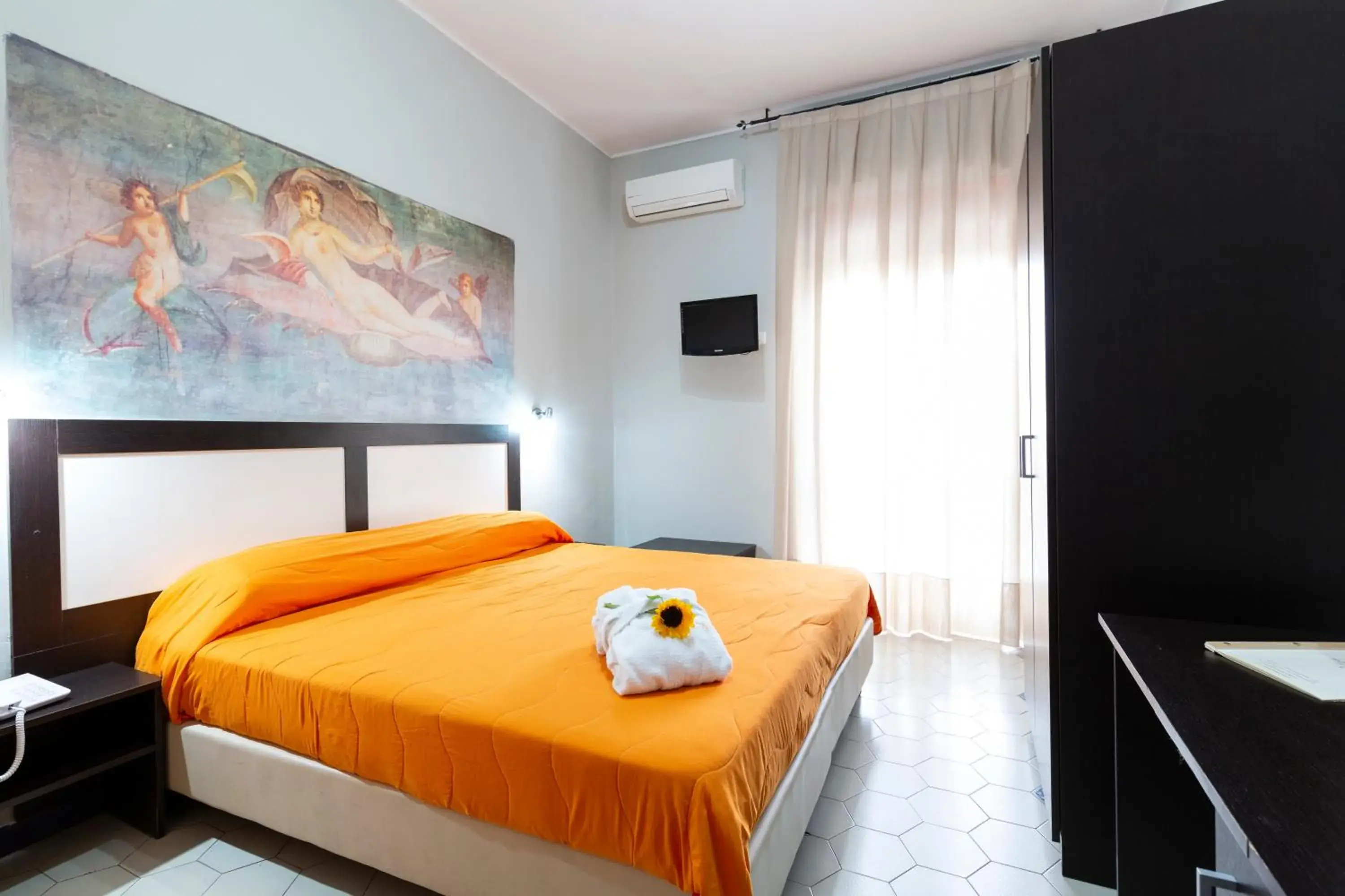 Bedroom, Bed in Hotel del Sole Bedroom, Bed in Hotel del Sole