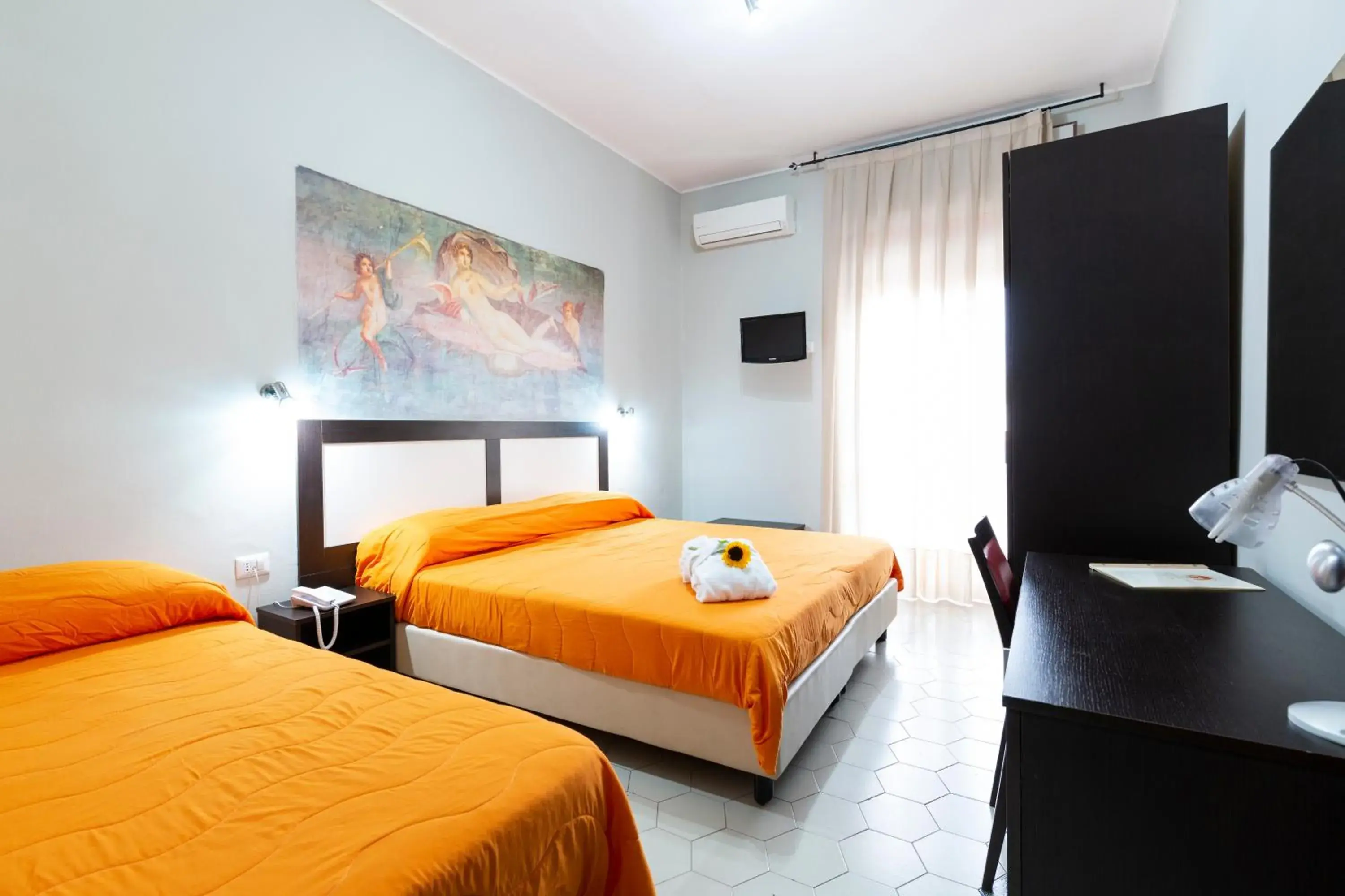 Triple Room in Hotel del Sole Triple Room in Hotel del Sole