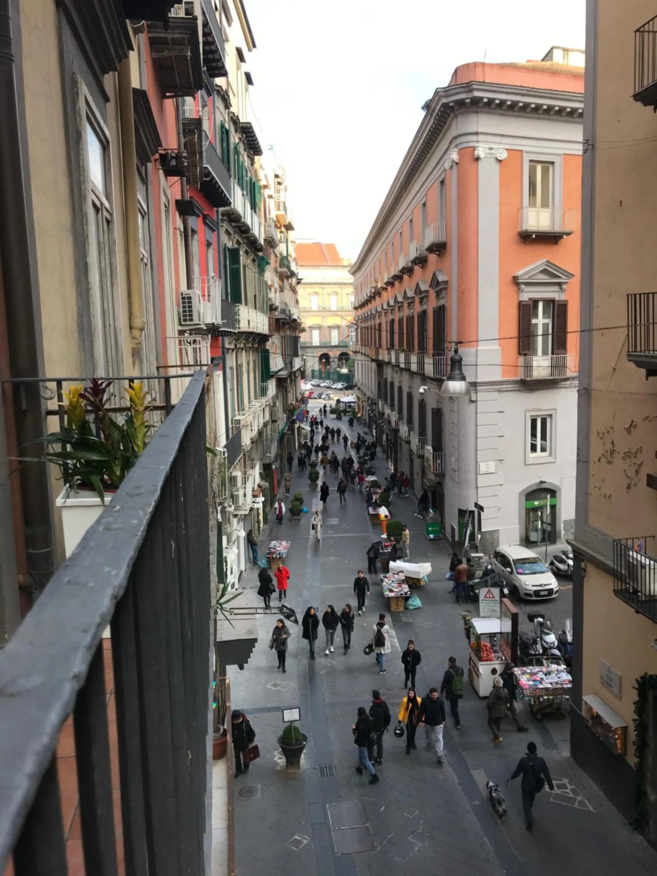 Neighbourhood in Base Napoli Plebiscito