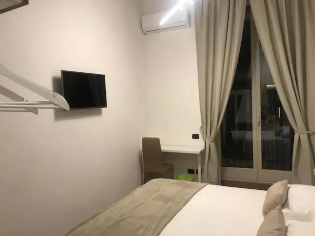 Bed in Base Napoli Plebiscito