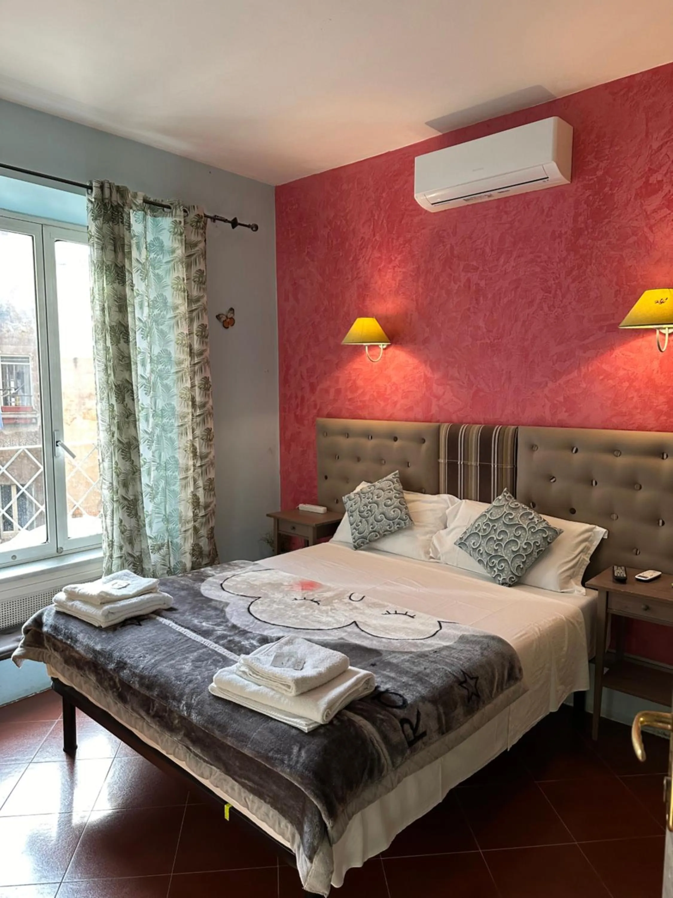 Bedroom, Bed in Signor Suite Colosseo