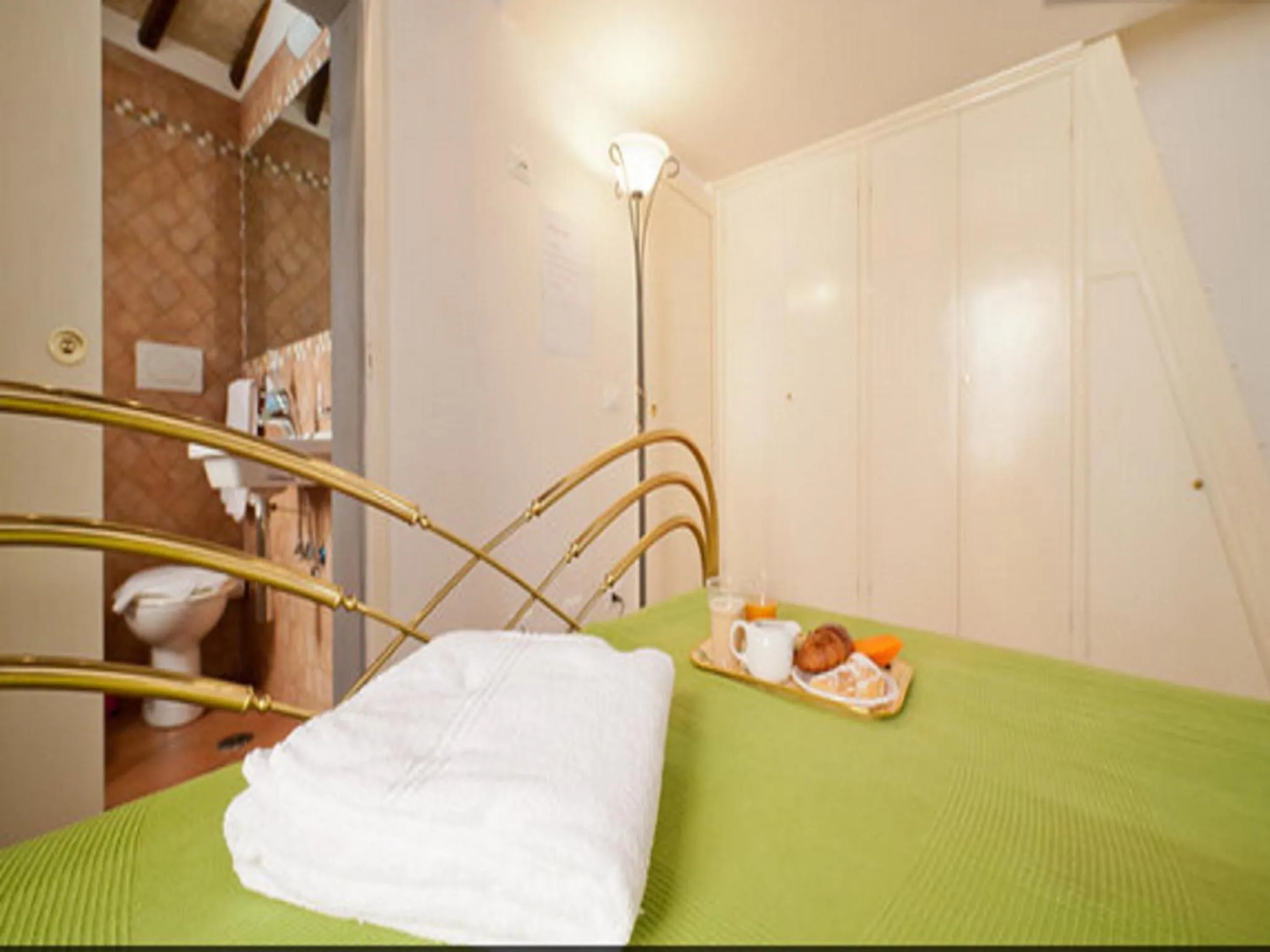 Bedroom, Bed in Signor Suite Colosseo