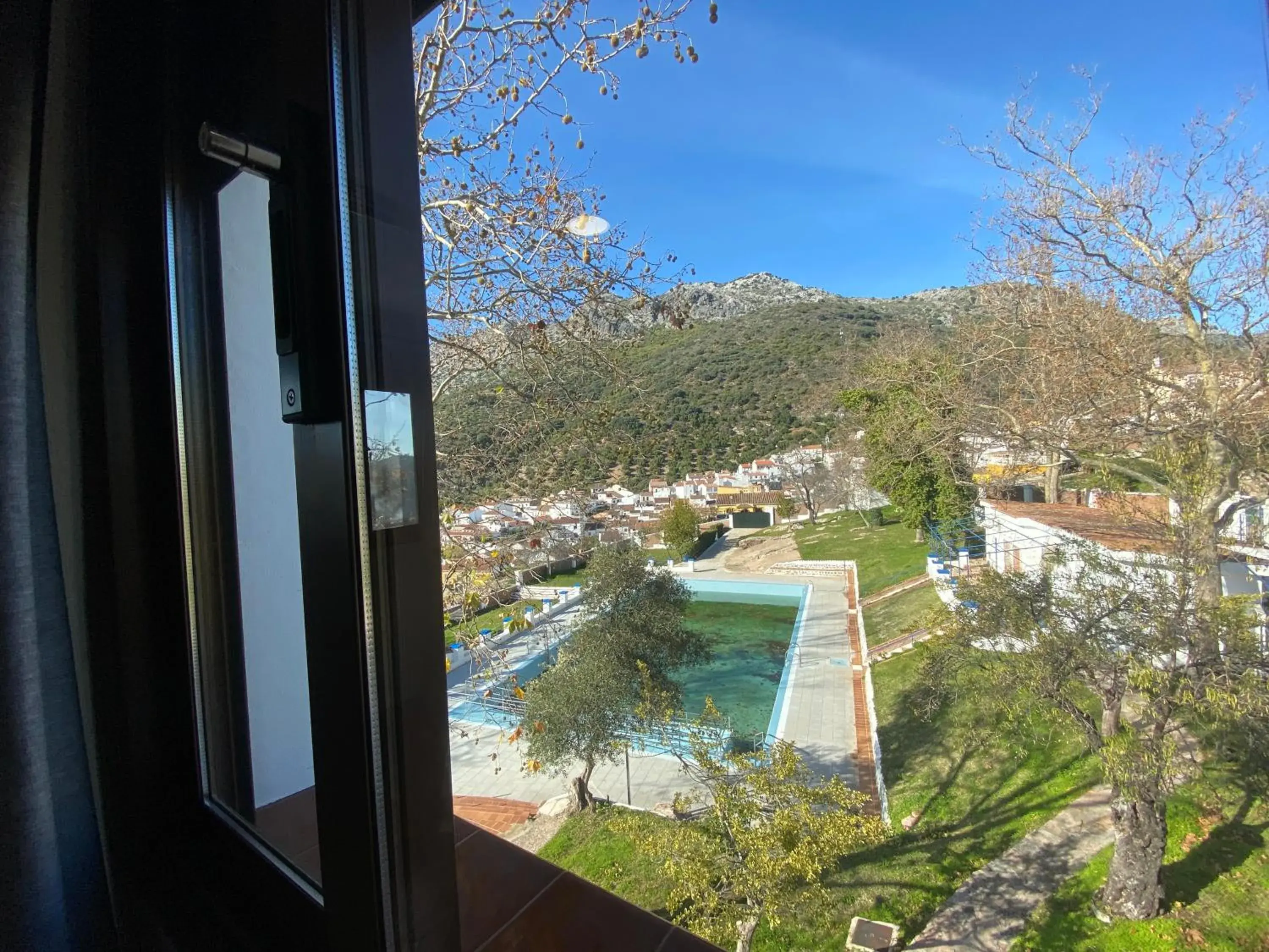 Double Room with Optional Extra Bed in Hotel Rural & Restaurante Las Camaretas Double Room with Optional Extra Bed in Hotel Rural & Restaurante Las Camaretas