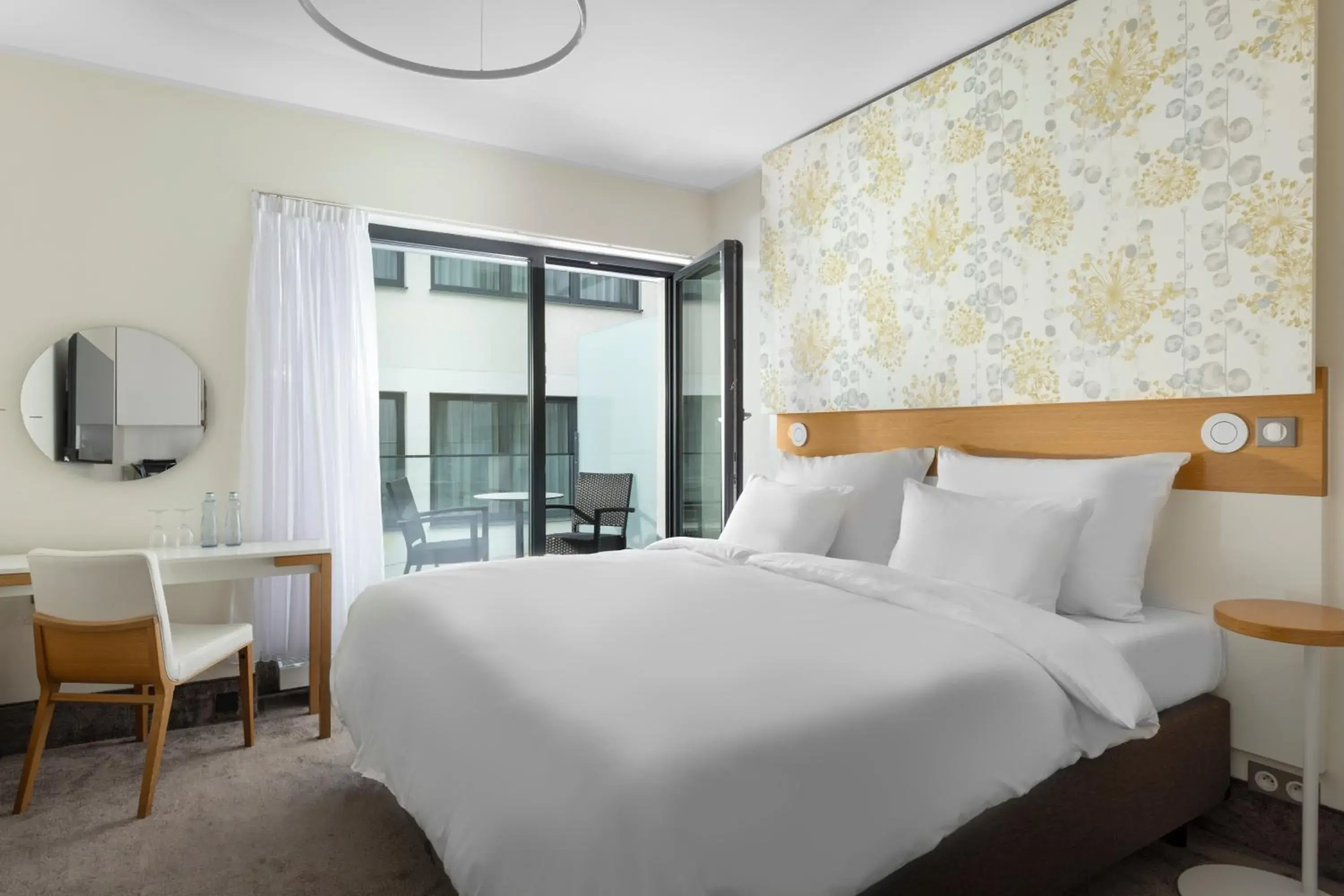 Superior Double or Twin Room with Balcony in Hotel Golf Prague Superior Double or Twin Room with Balcony in Hotel Golf Prague