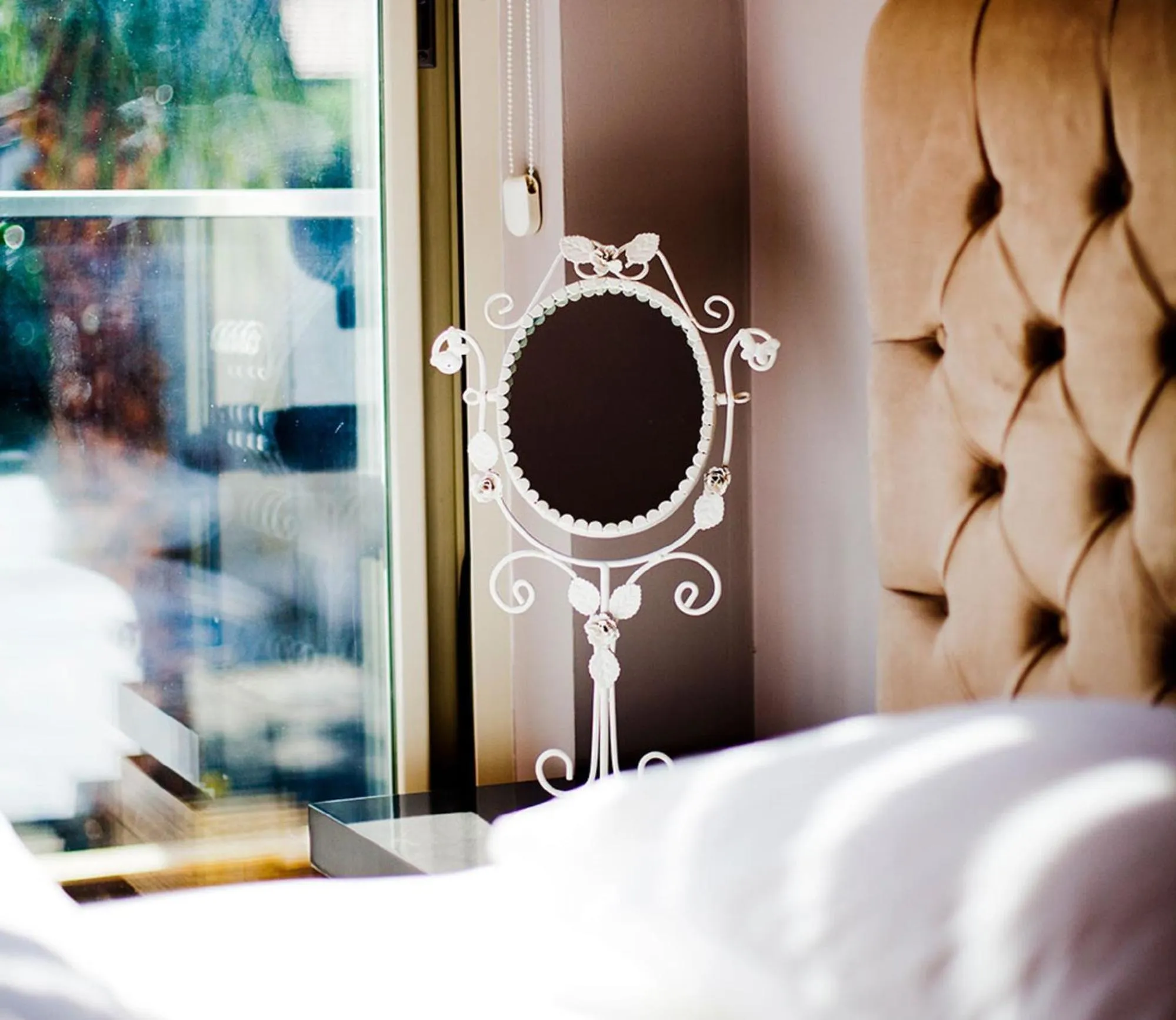 Photo of the whole room, Bed in Upper House