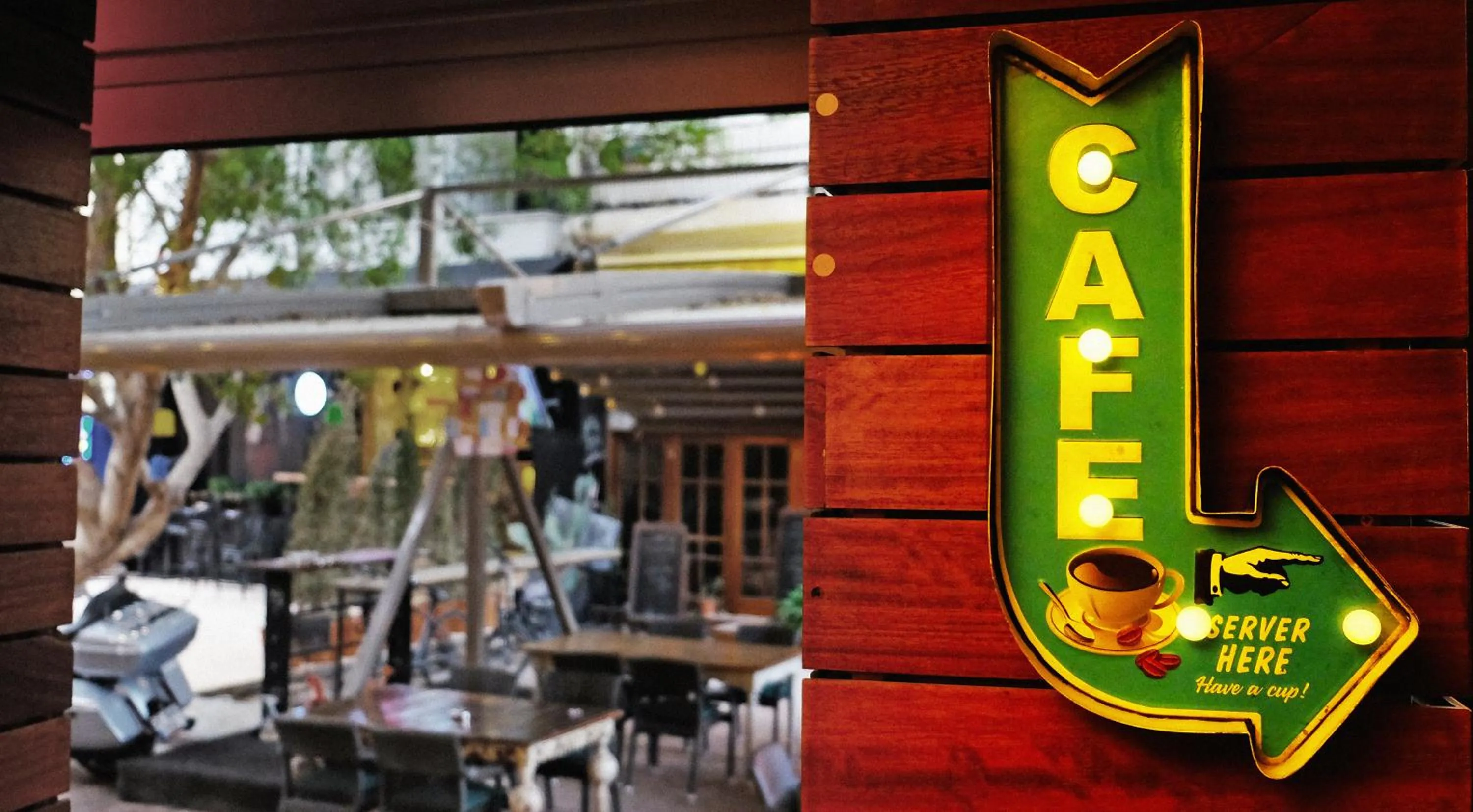 Restaurant/places to eat in Upper House