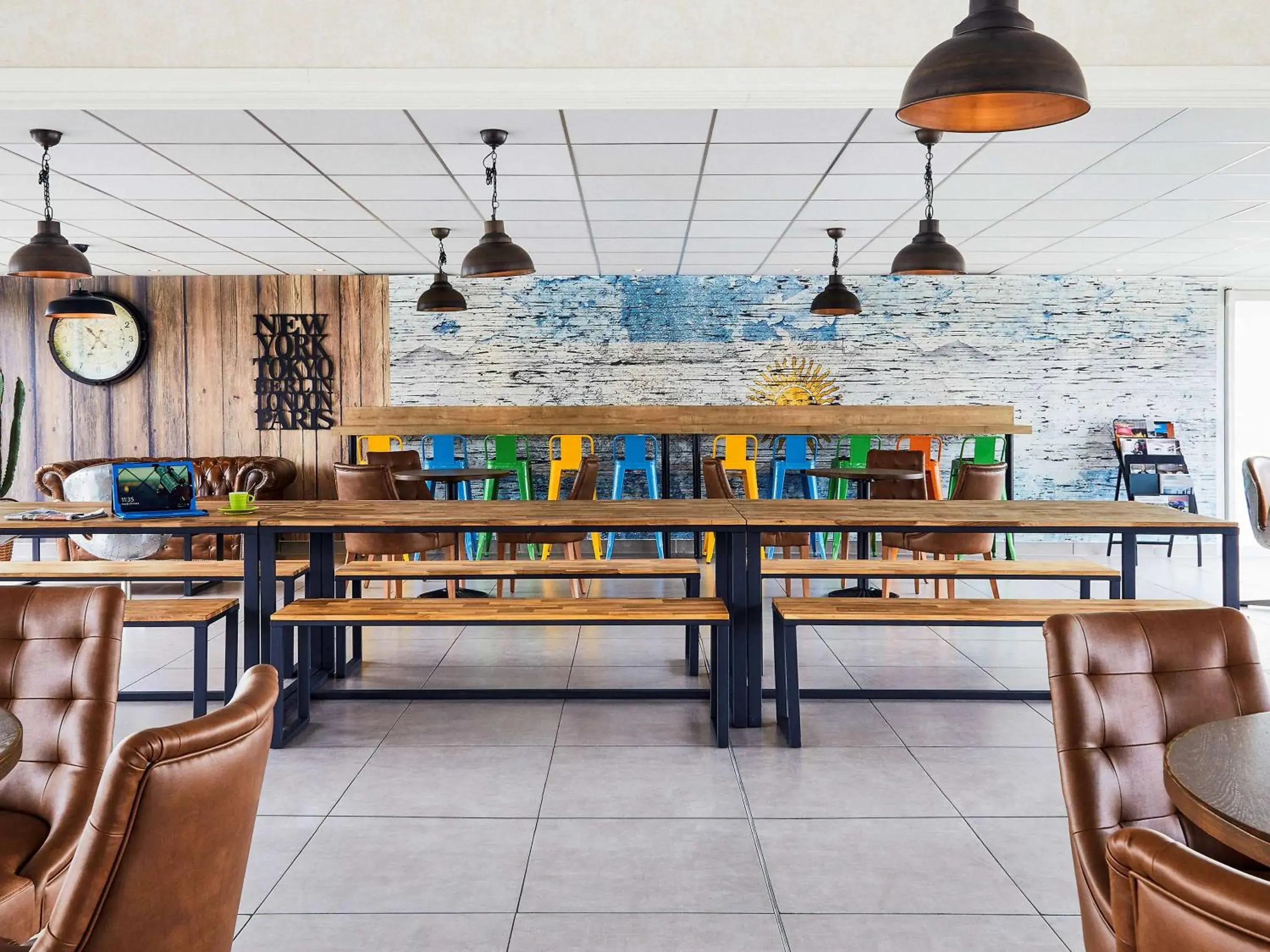 Restaurant/places to eat in Ibis Styles Hyères Rooftop & Spa Restaurant/places to eat in Ibis Styles Hyères Rooftop & Spa