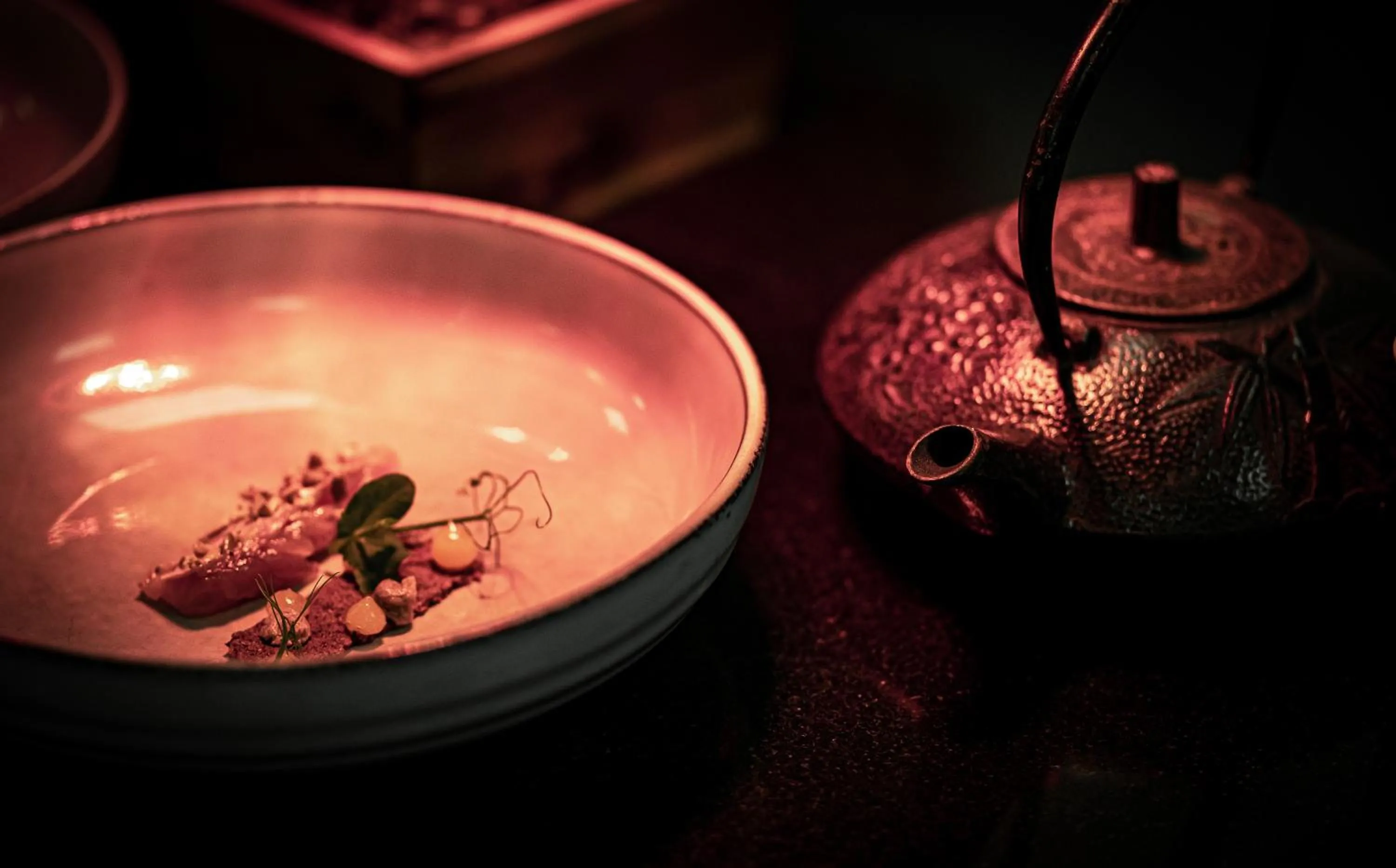 Food and drinks in Logis L'Auberge - Maison Glenn Anna